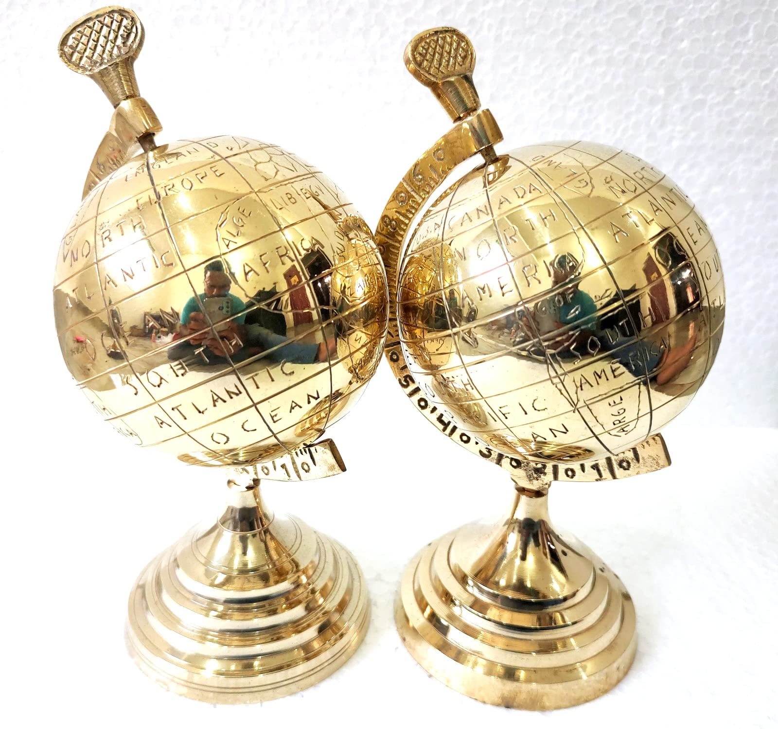 Boules décoratives laiton antique : idée cadeau idéale pour pendaison de crémaillère
