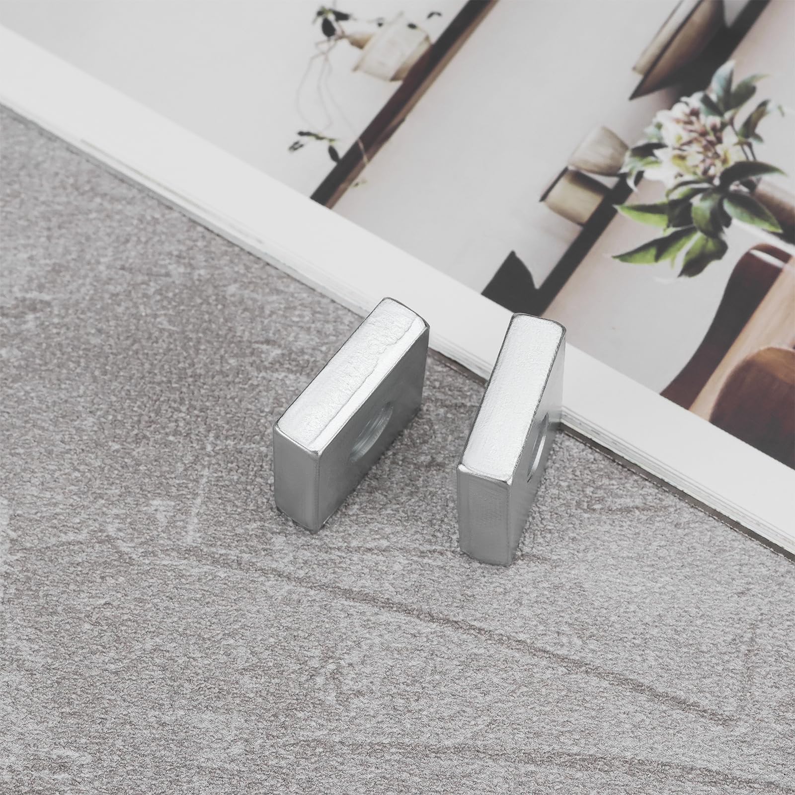 20 dadi quadrati M8 in acciaio zincato dadi con scanalatura a T 20 x 20 x 6 mm adatti per mobili attrezzature edili elettrodomestici macchinari industriali