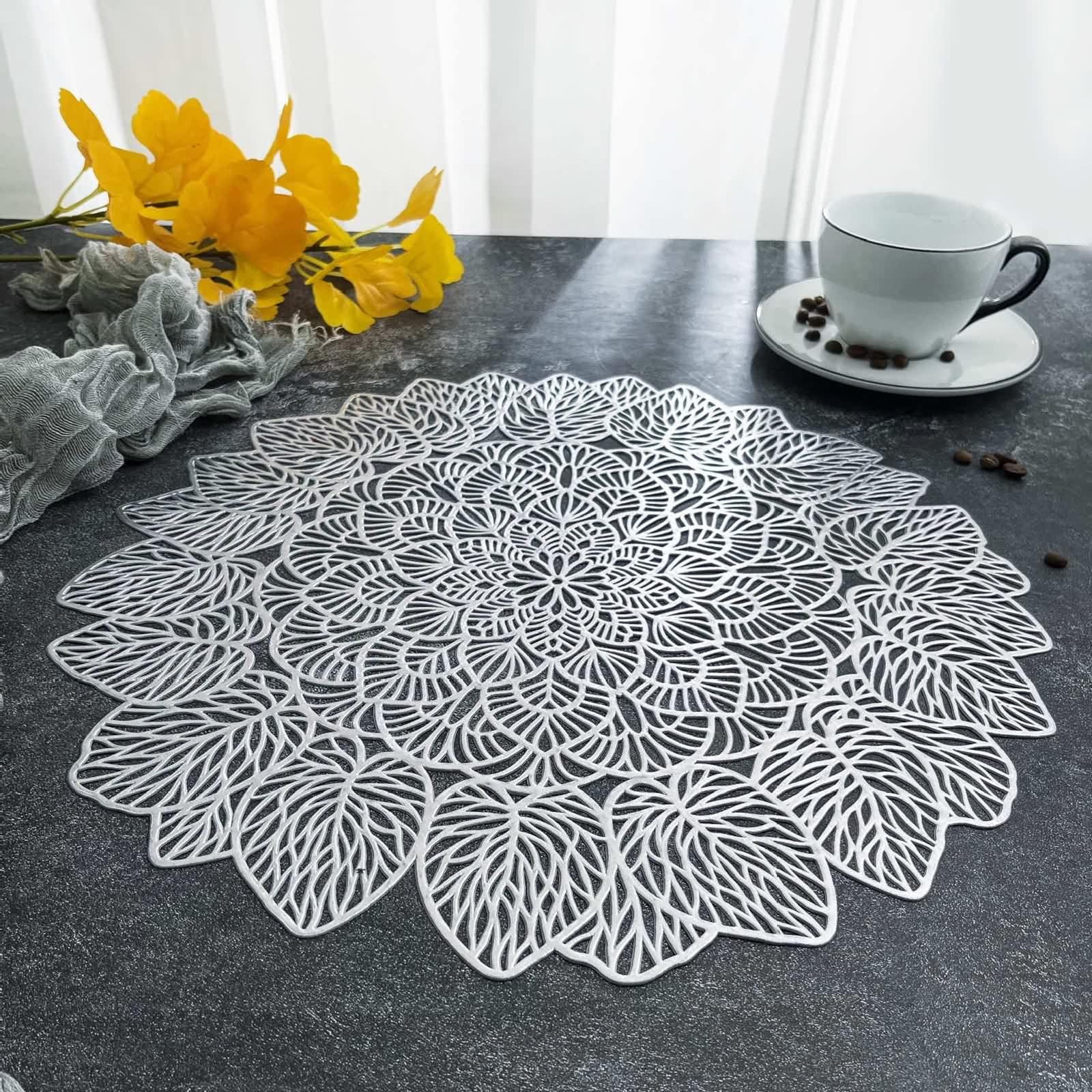 Mantel individual plateado, manteles individuales lavables juego de 8 hojas redondas cuevas PVC salvamanteles 38 cm