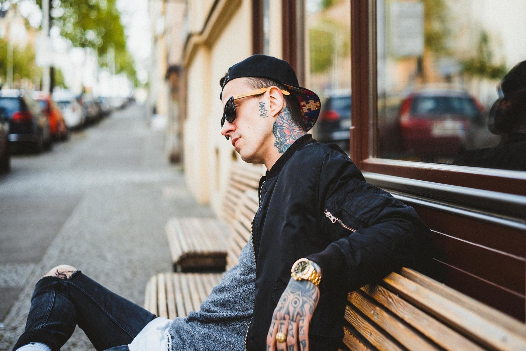 Nebelkind Snapback-Cap-Herren Damen, Flat Brim minimal Curve Kappe mit Stickerei, Shorty, Einheitsgröße OneSize Größenverstellbar Unisex Basecap Streetwear Style Cap mit geradem Schirm
