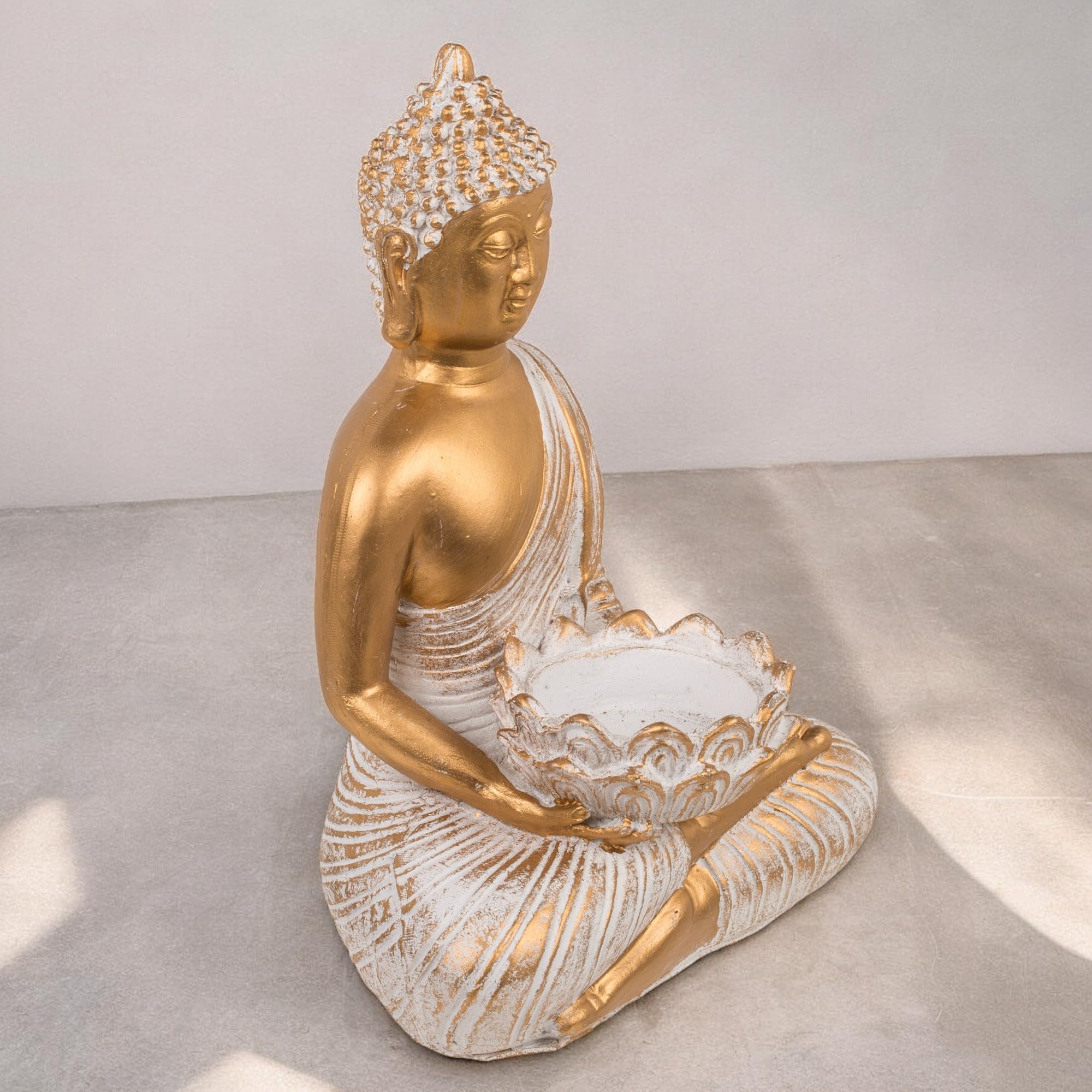 Buddha Deko-Set Mit Teller, Figur, Teelichtern Und Steinen – Für Gemütliche Lichtstimmung Zu Hause (Durchmesser 27 Cm)