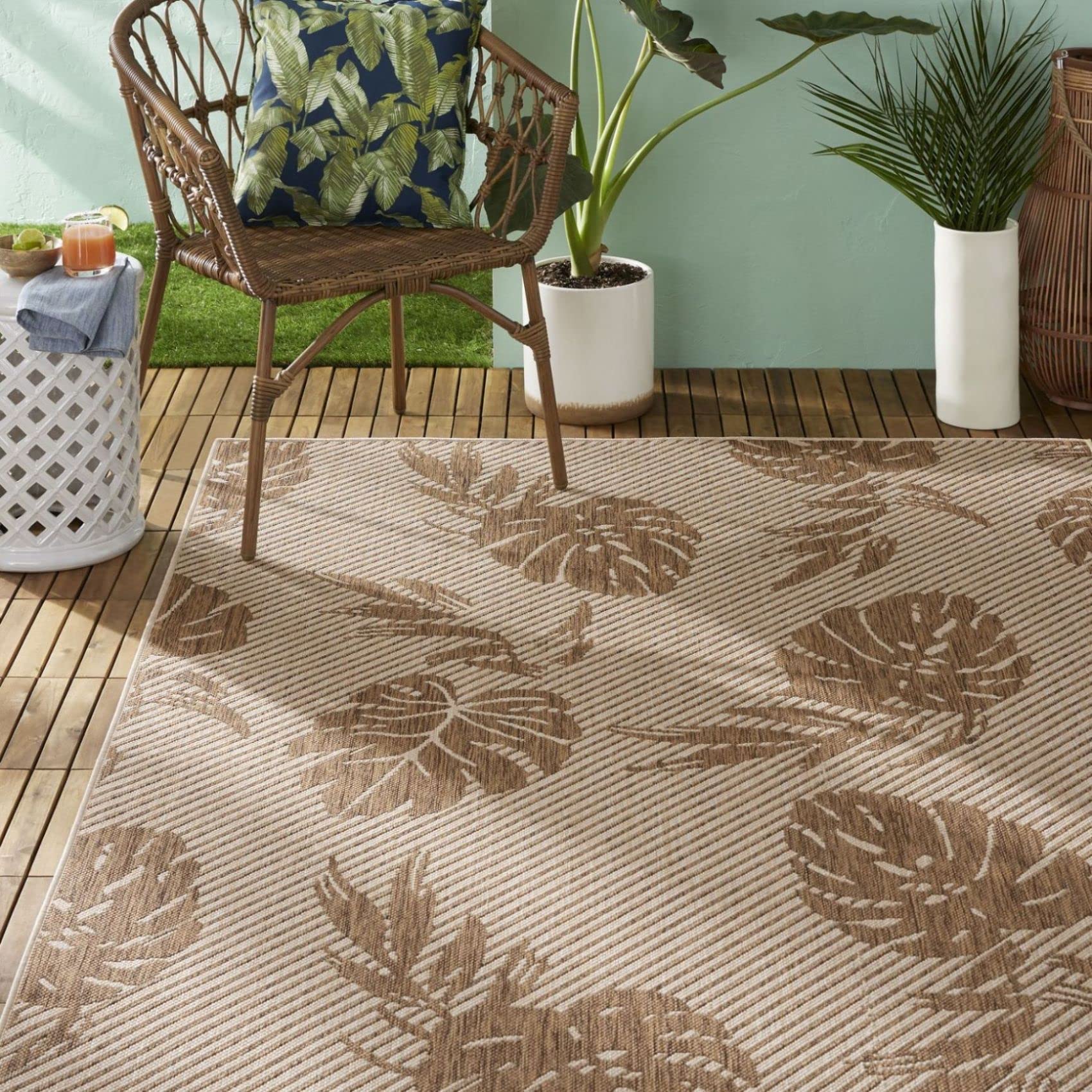 Tommy Bahama Palm Coastal Indoor/Outdoor Area Rug, Beige/Brown, 7'10