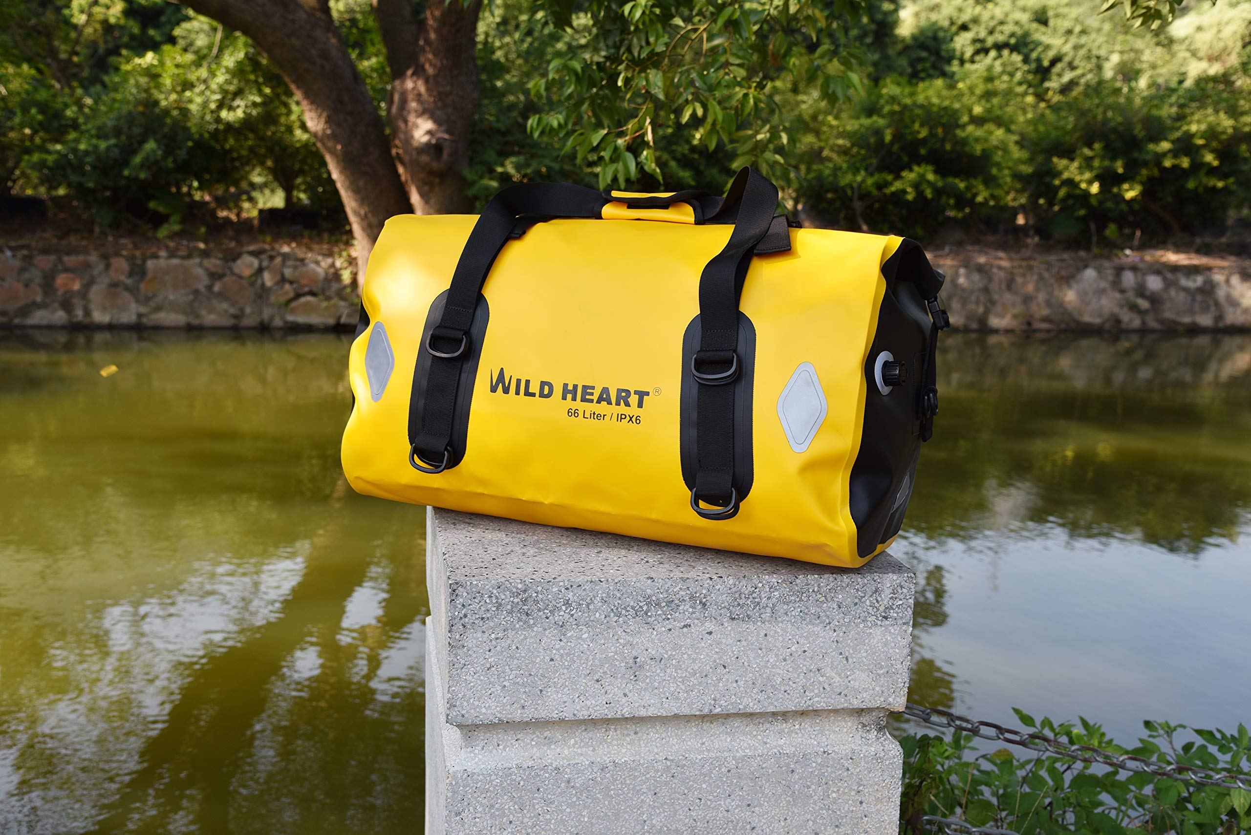 WILD HEART Sac étanche 55L, 66L, 77L, pour Moto, Voyage, Vélo, Randonnée, Camping (77L, Jaune)