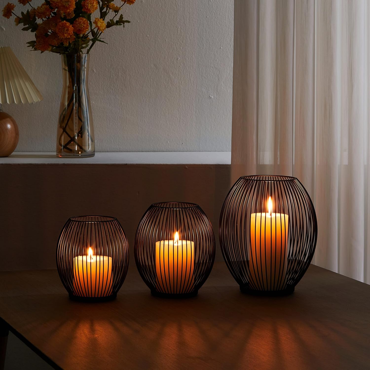 OLEEK Small Outdoor Candle Holders for Patio - Pillar Candle Holder - Black Wire Candle Holder for Table Centerpiece - Iron Lantern Decorative Candles - Farmhouse Decor Fireplace Metal Candle Holders