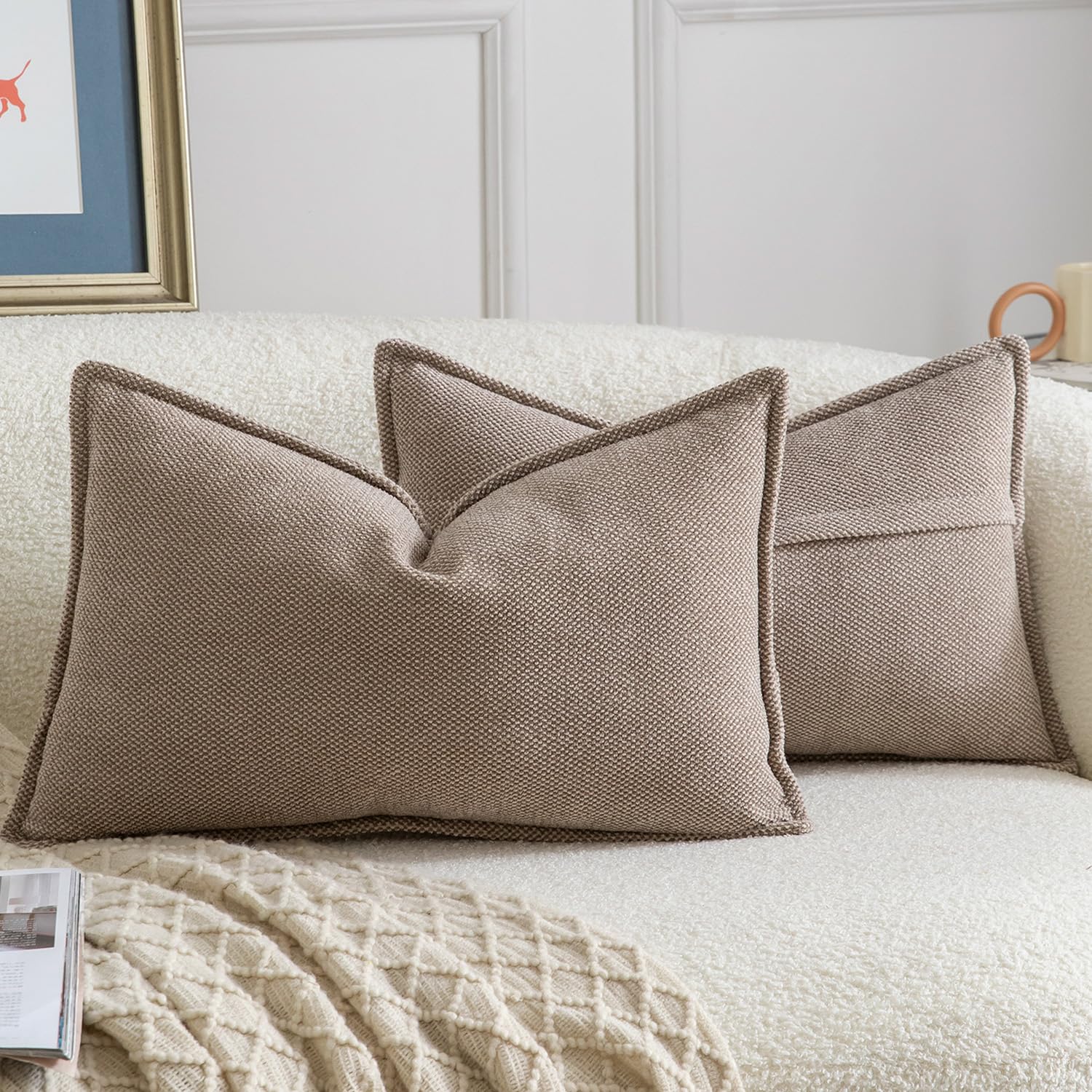 Madizz 2er Set Chenille Dekorativ Helltaupe Kissenbezüge Weiche neutrale Wurfkissen für Sofa Boho Akzent Zierkissenbezüge für Schlafzimmer Wohnzimmer Modernes Zuhause Dekor 40x60 cm