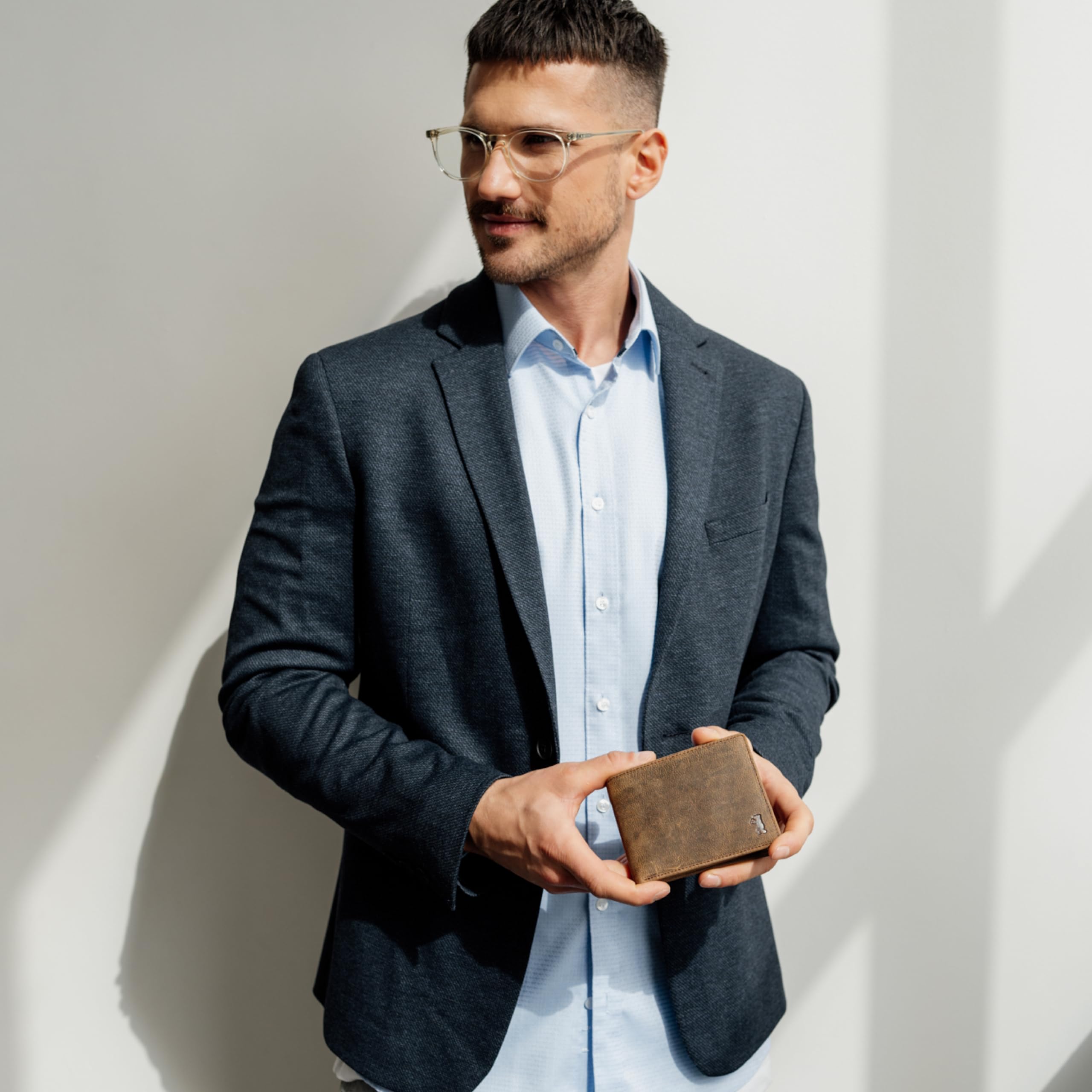 Berliner Bags Portafoglio Uomo in Vera Pelle con Protezione RFID, 4 Carte, 2 Scomparti Banconote, Portamonete, Tasca Documenti, Gettone Carrello, Scatola Regalo – Marrone