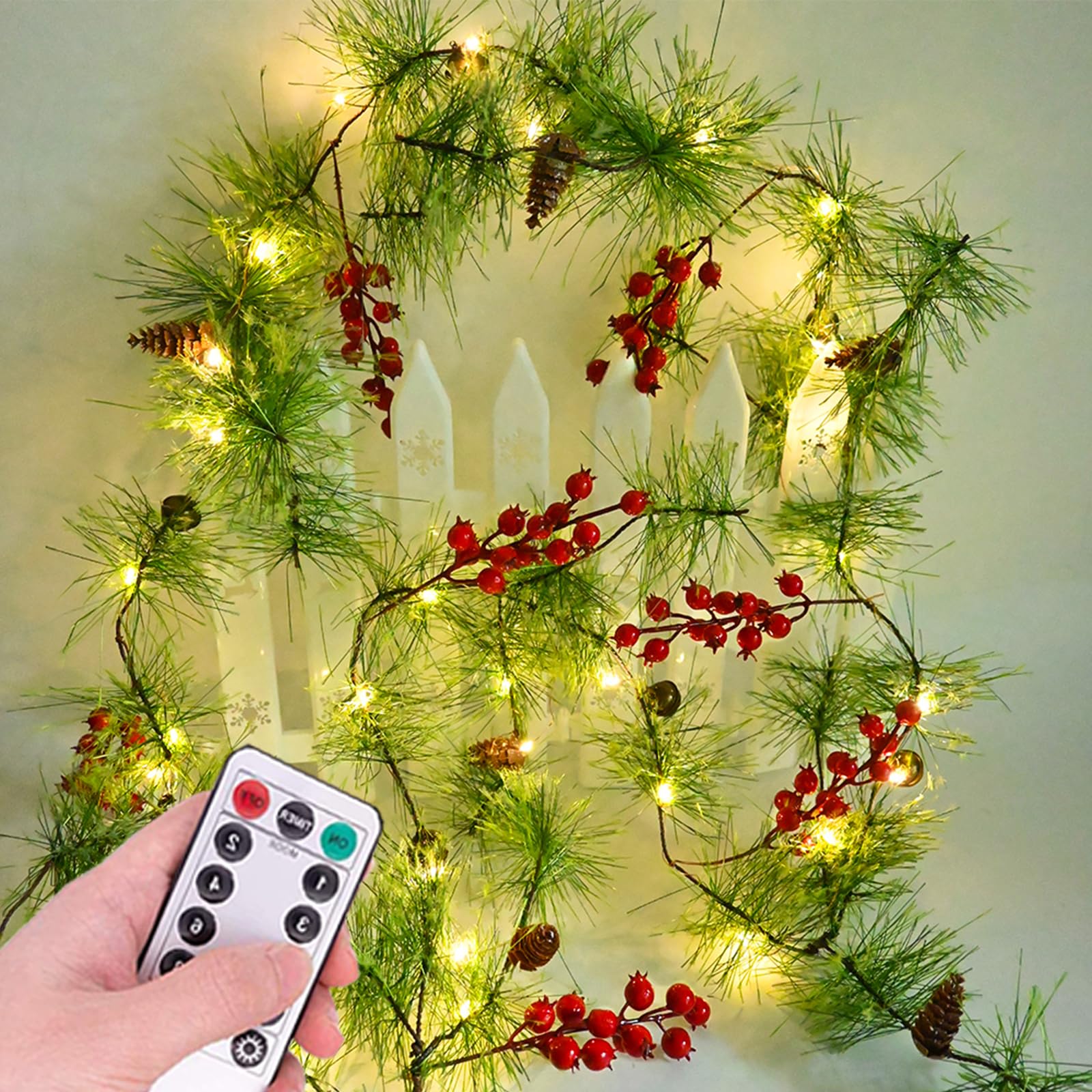 Guirlandes de Noël de 2 m avec 30 LED avec lumières - Guirlande de pin à piles - Guirlande de verdure artificielle - Décorations de Noël (baies rouges télécommandées + pommes de pin)