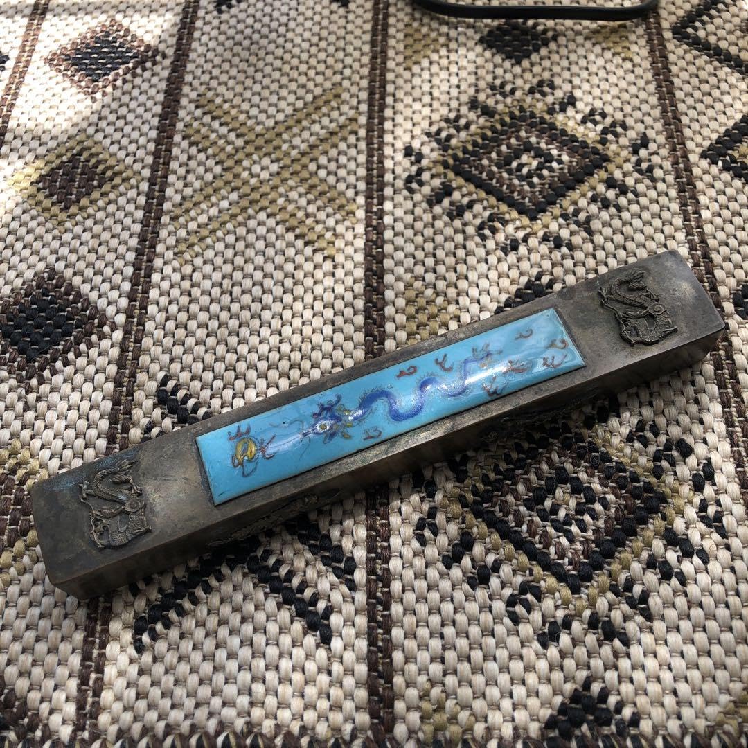 足銀　文鎮・置物　アンティーク　竜の模様 Amazon.co.jp: 足銀 文鎮置物 アンティーク 竜の模様 : 文房具