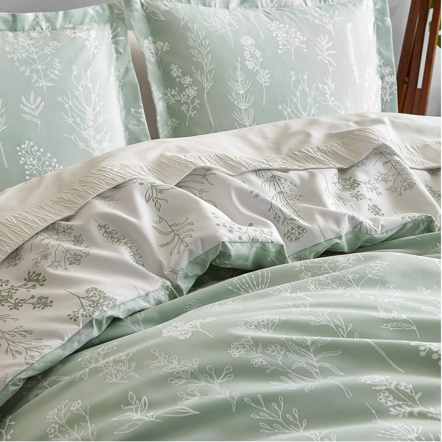 BEDSURE Twin Comforter Sets - Sage Green Comforter Cute Floral Bedding Comforter Sets, 2 Pieces Reversible Flowers Botanical Soft Bed Set with 1 Pillow Sham : Home & Kitchen