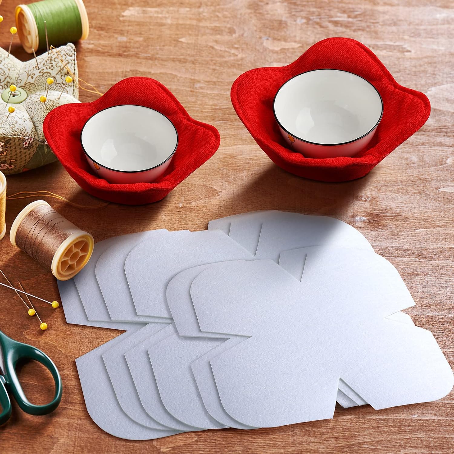 Tudomro 24 Pcs Bowl Cozy Pre Cut Batting Wrap Batting Bowl Cozy Template Pattern Wrap Cut on Fold Template for Sewing DIY, 9.84 x 9.84 Inch, 7.8 x 7.8 Inch