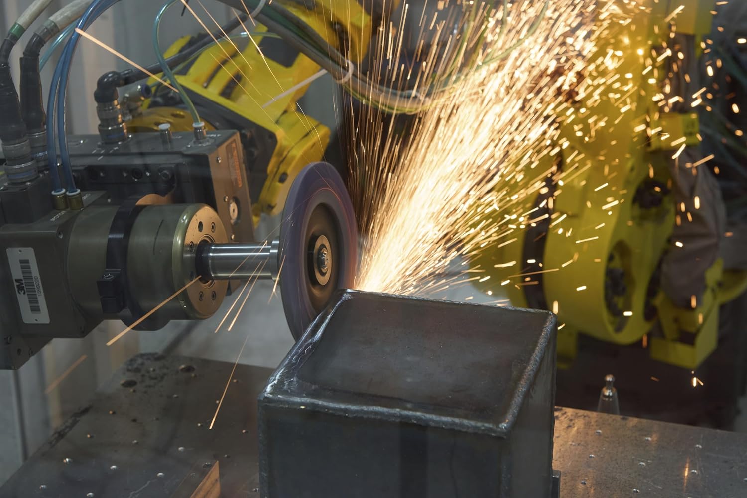 3M Cubitron 3 Flap Disc 1169F, 60+, T29-Conical, 5 in x 7/8 in, 10 ea/Case