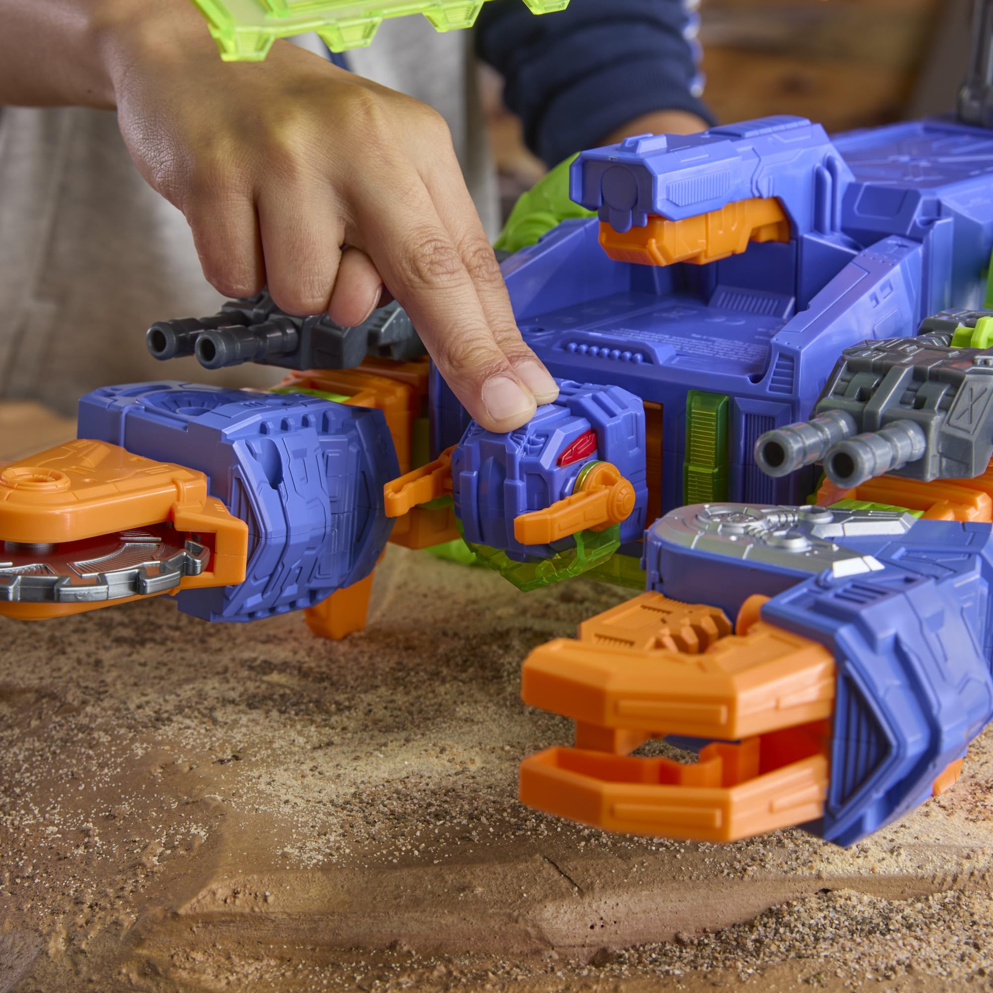 Zestaw bitewny z figurką Scorponoka z kolekcji Transformers CYBERWORLD