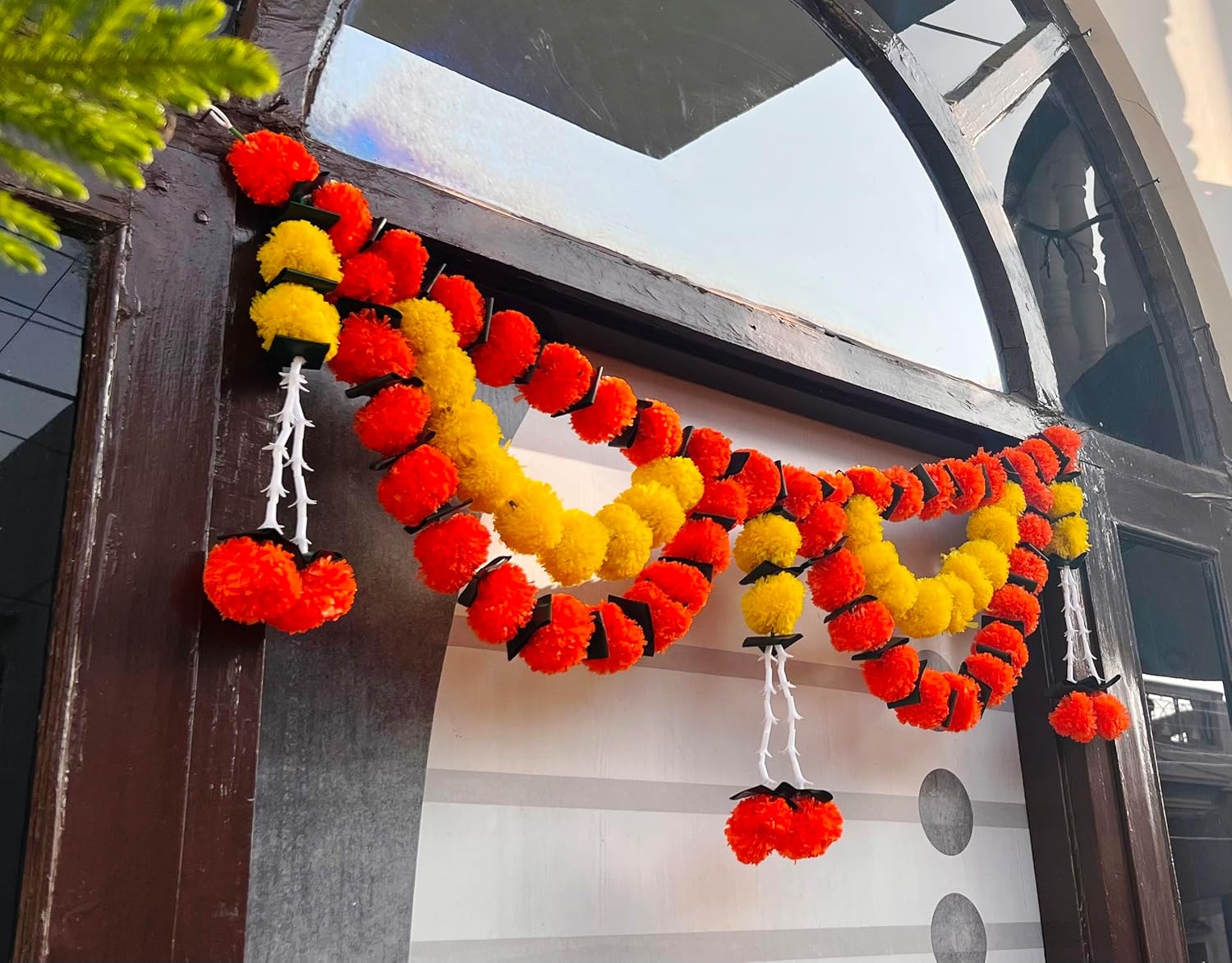 Artificial Fluffy Flower Marigold with Bell Door Hanging Bandanwar (B00X1)