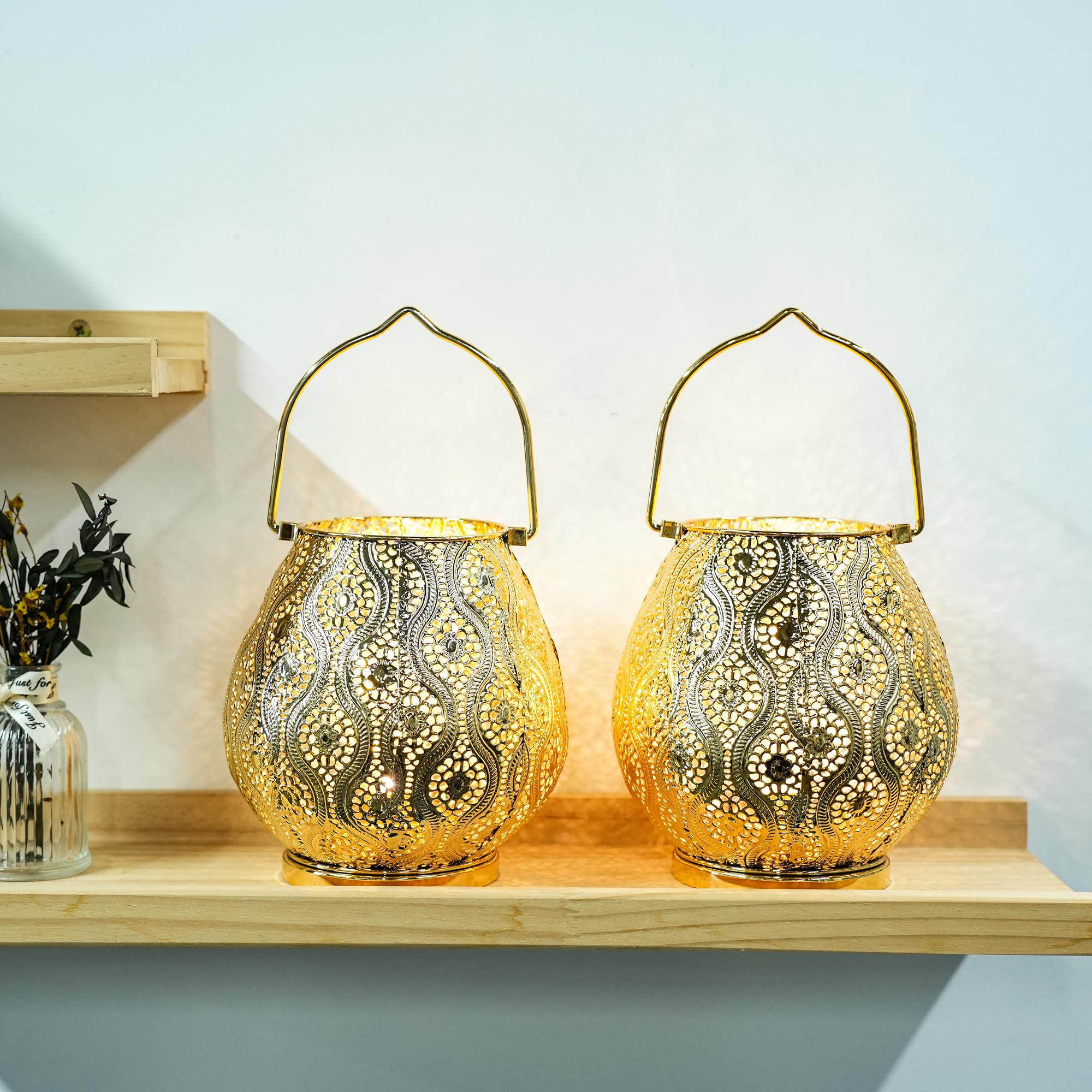 TRIROCKS Juego de 2 lámparas de mesa decorativas marroquíes de metal de 26 cm de alto, linternas inalámbricas con luces de hadas para el hogar, sala de estar, jardín, patio, fiesta, eventos, mesa