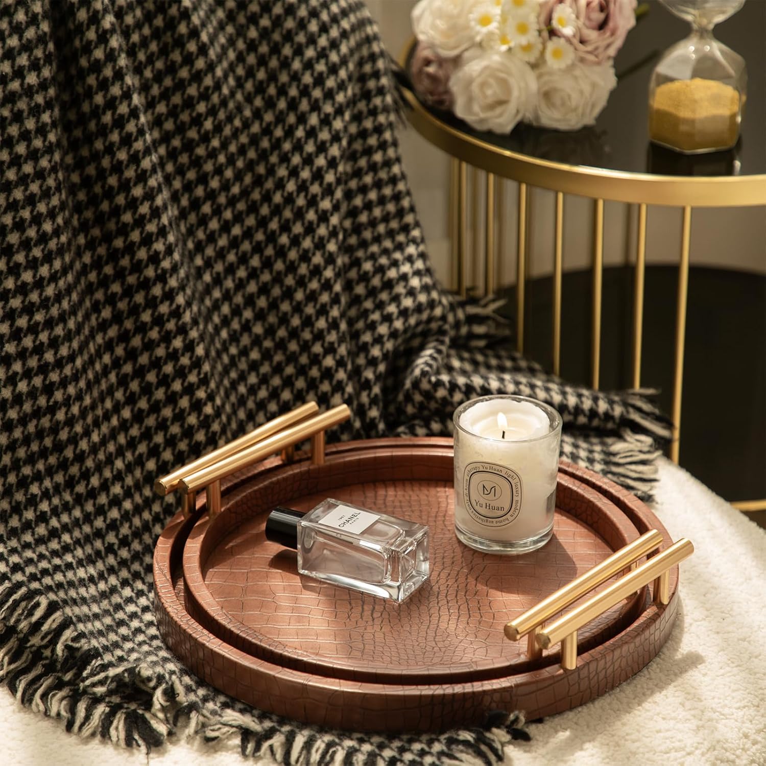 Modern Decorative Serving Tray, Set of 2 Modern Crocodile Leather Round Trays with Polished Metal Handles, Decorative Trays Coffee Table Tray Ottoman Platter for Home Decor (Brown)