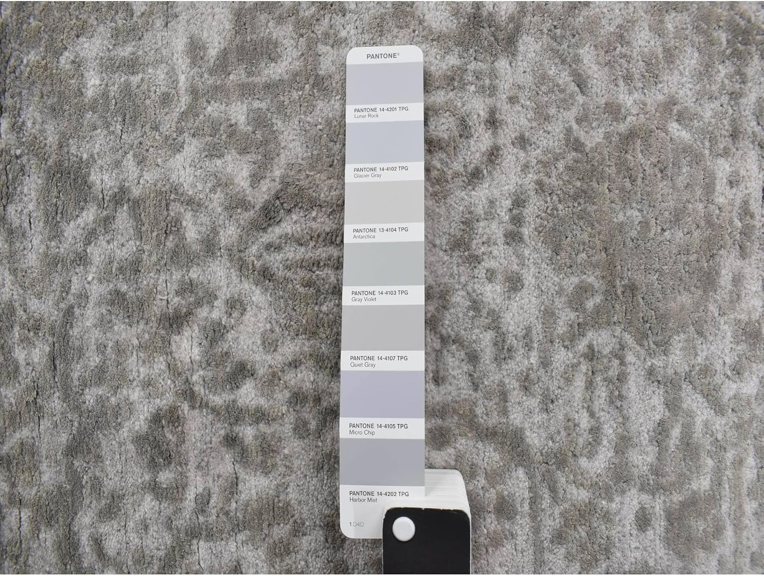 Hand Knotted Short Runner Rug, Gray, Wool and Silk, 2'7"x6', Broken Design, Soft Touch Oriental Style