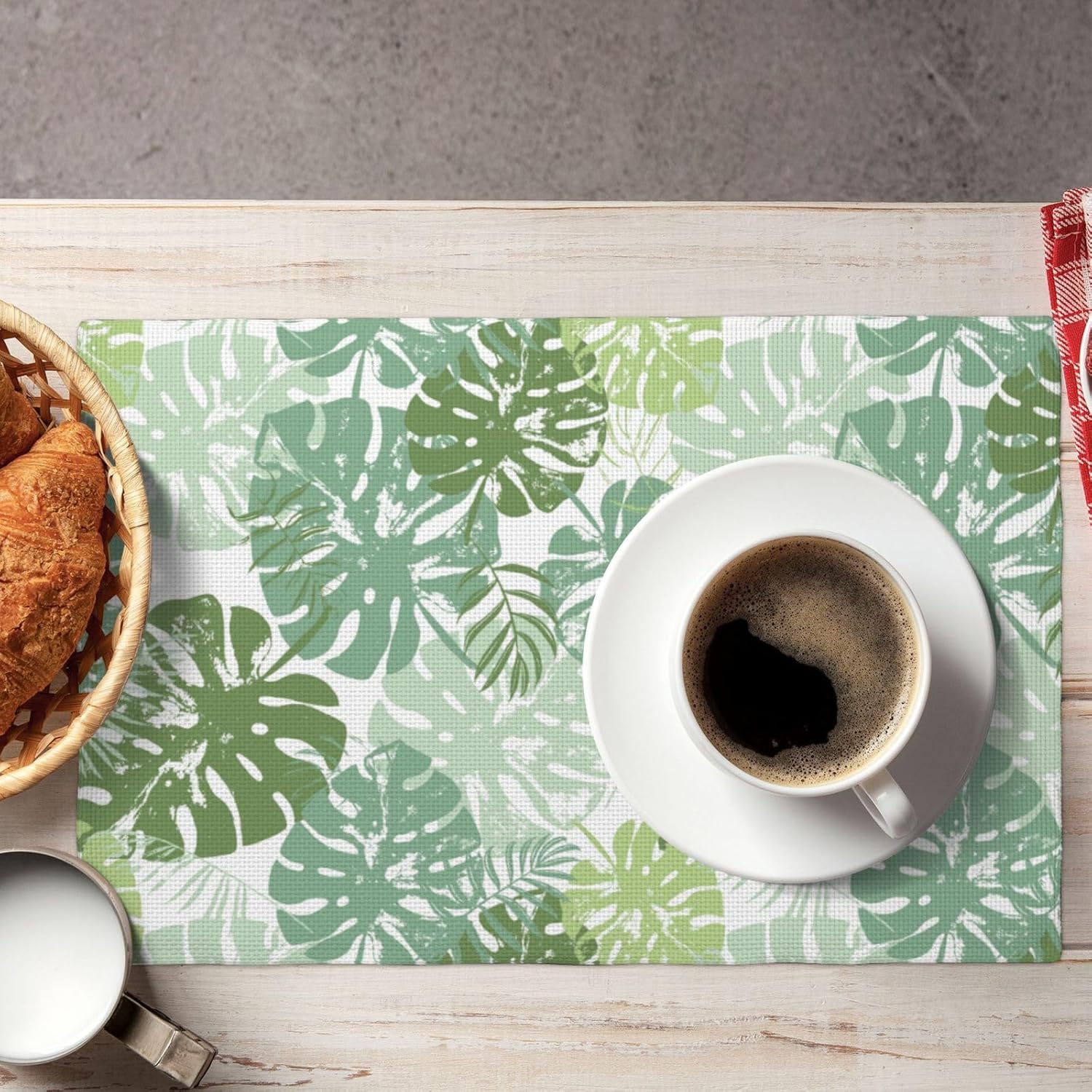 Green Palm Leaves Placemats,Watercolor Tropical Nature Plant Leaves,Washable Table Mats for Kitchen Dining Table Home Decor 6 PCS