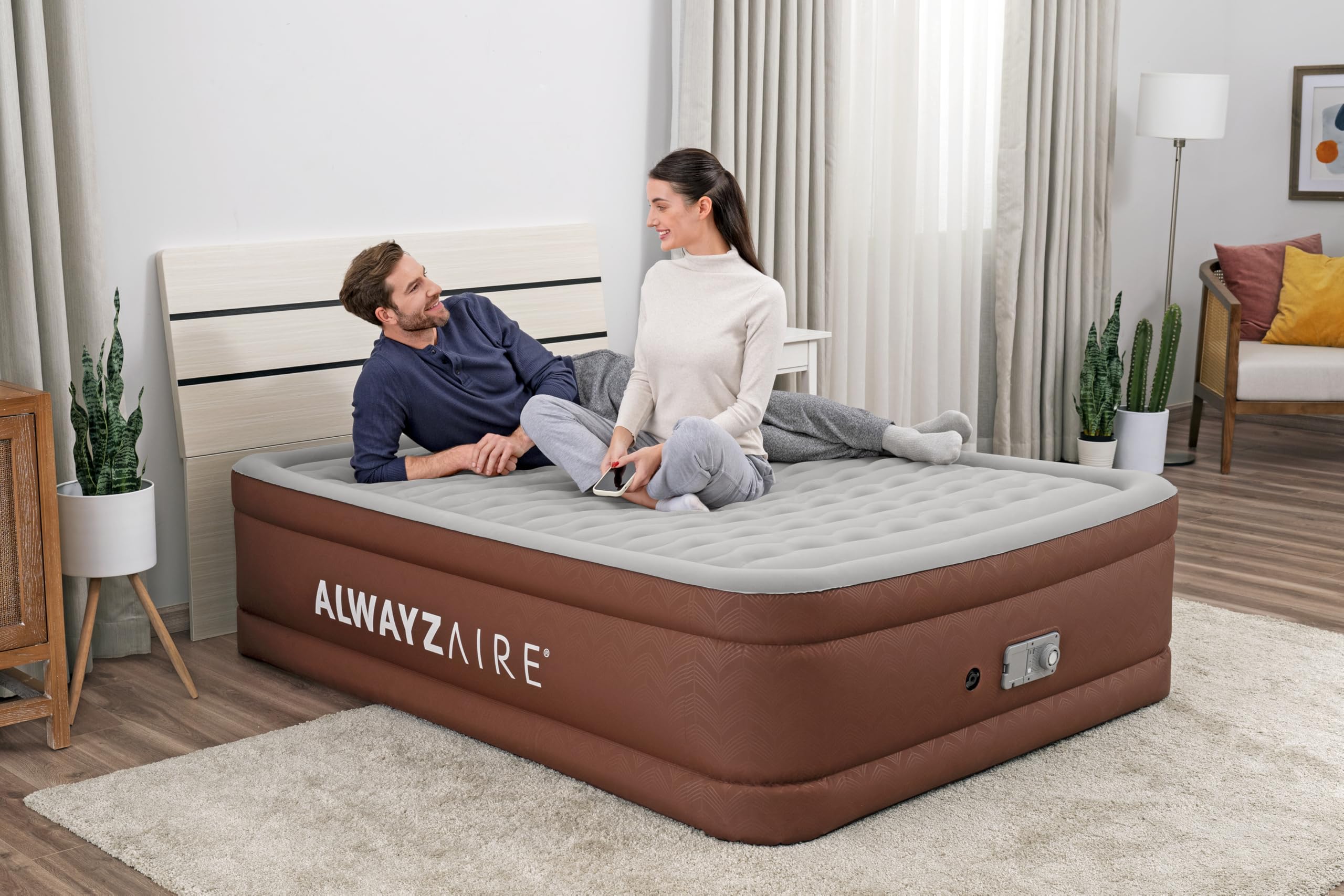 Bestway AlwayzAire Fortech podwójne łóżko dmuchane z pompą Comfort Choice+, 203 x 152 x 51 cm, dla 2 osób, 350 kg, 180 s, falowane wiązki, porty USB, lampka nocna, Soft Top, w zestawie torba, zestaw