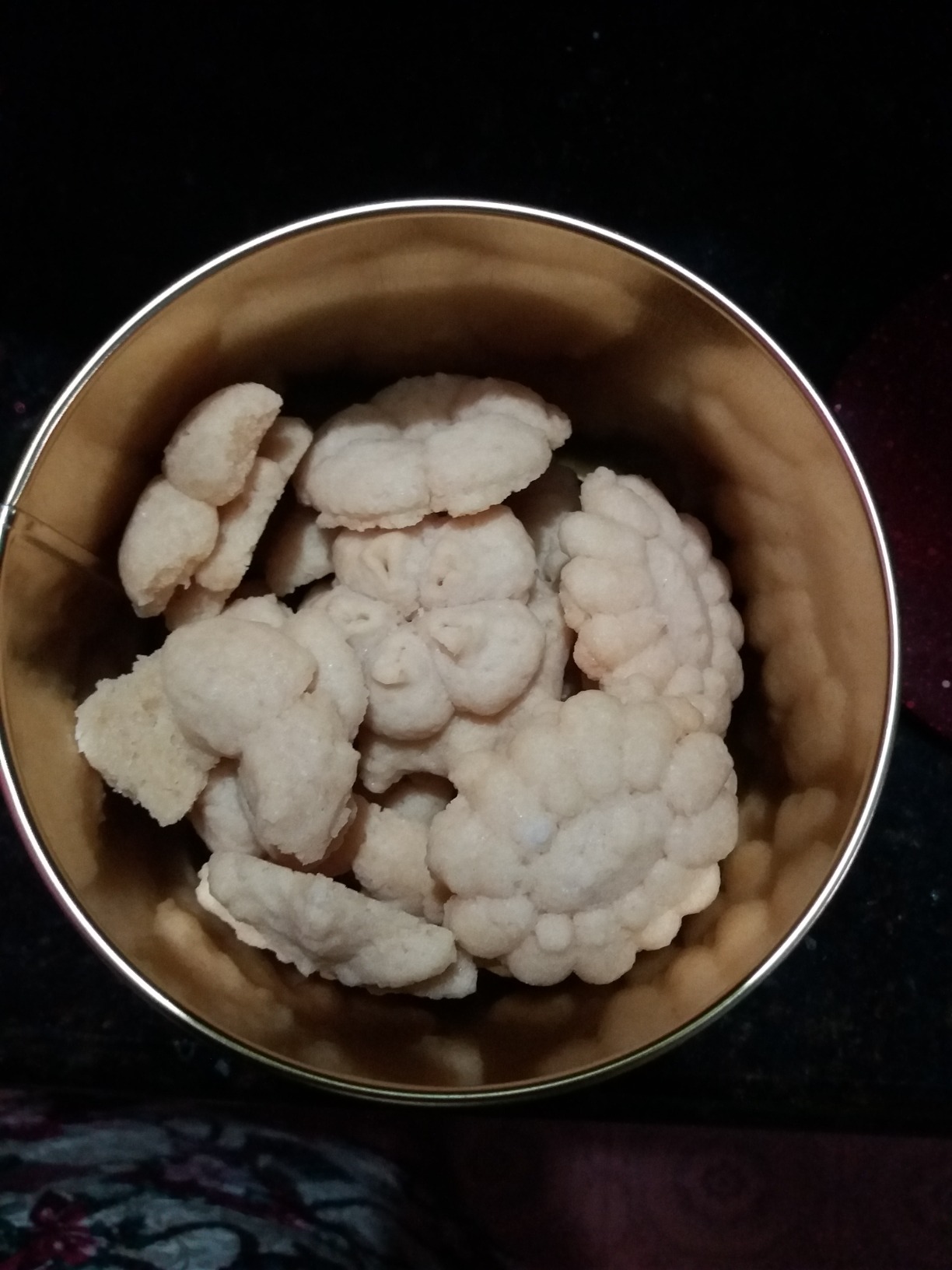 Classic Cookie Press Featuring 20 Decorative Stencil Discs