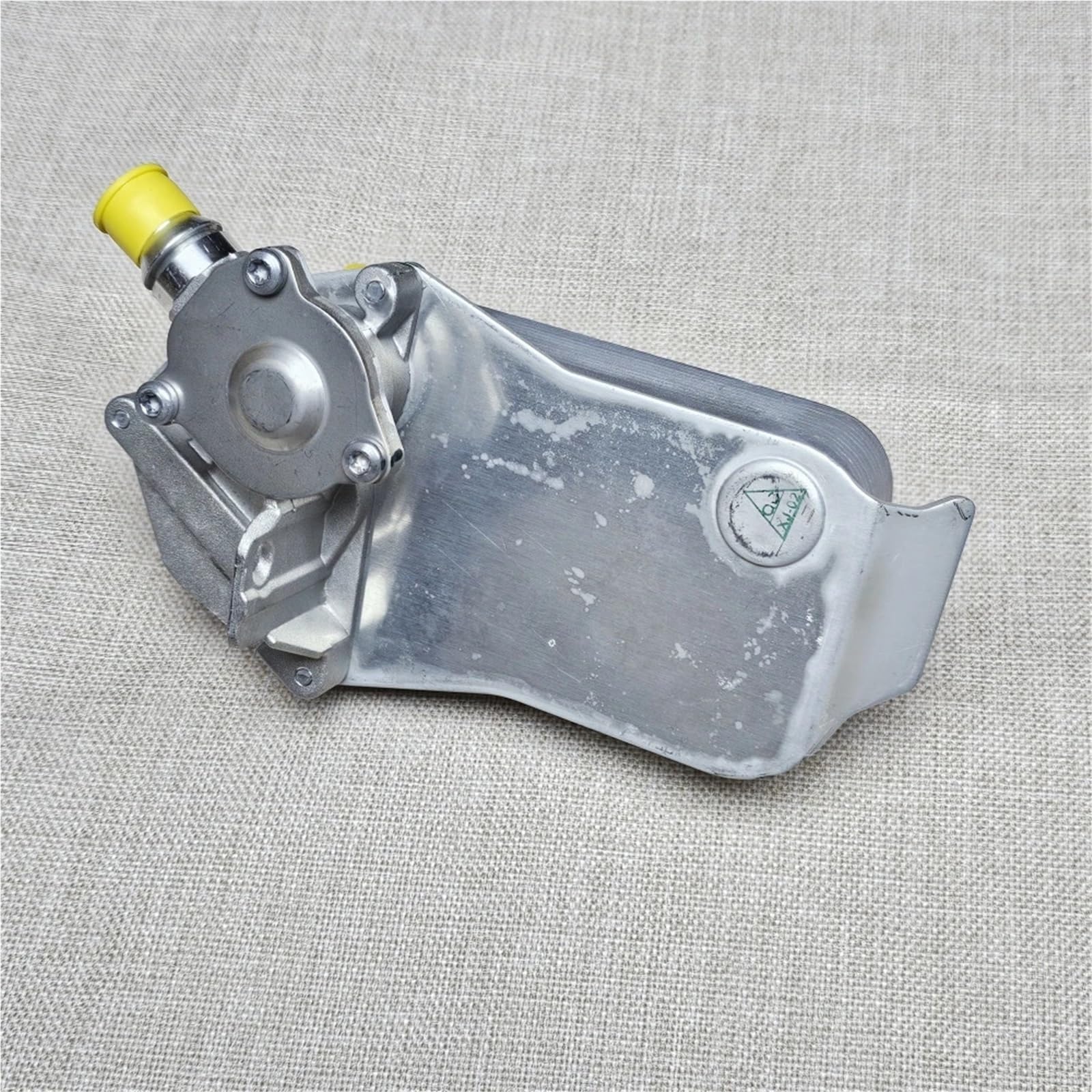 Obudowa chłodnicy oleju ręczny przetwornik chłodni CHŁODNICA OLEJU PRZEKŁADNIOWEGO Pasuje do BMW SERIA 1 SERIA 3 X1 17217529499 17 21 7 529 499 17217551647, 17 21 7 551 647