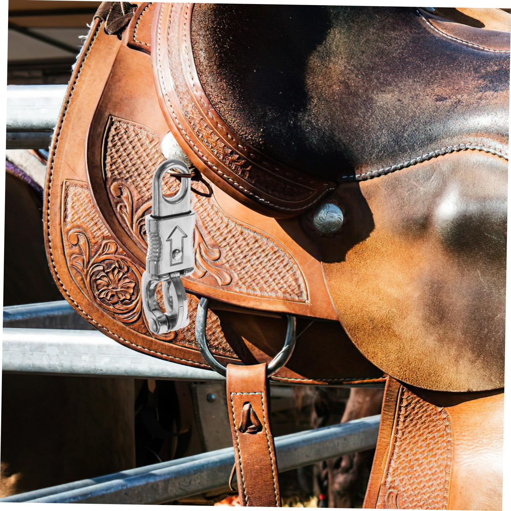 NAMOARLY Equestrian Hook Outdoor Hooks for Hanging Hook for Snap with Fixed- Brown Paper Bag Insulated Outdoor Accessories Get Snap for Quick Release Hook Snap Clip Silver Zinc Alloy