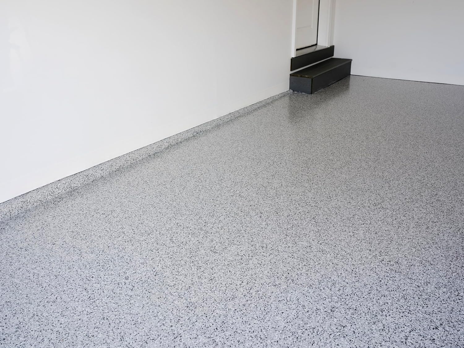 CAIRCON Farbchips für Bodenbeschichtung – Dekochips für Epoxid, PU & Acrylat Bodenfarbe – Schwarz 500g