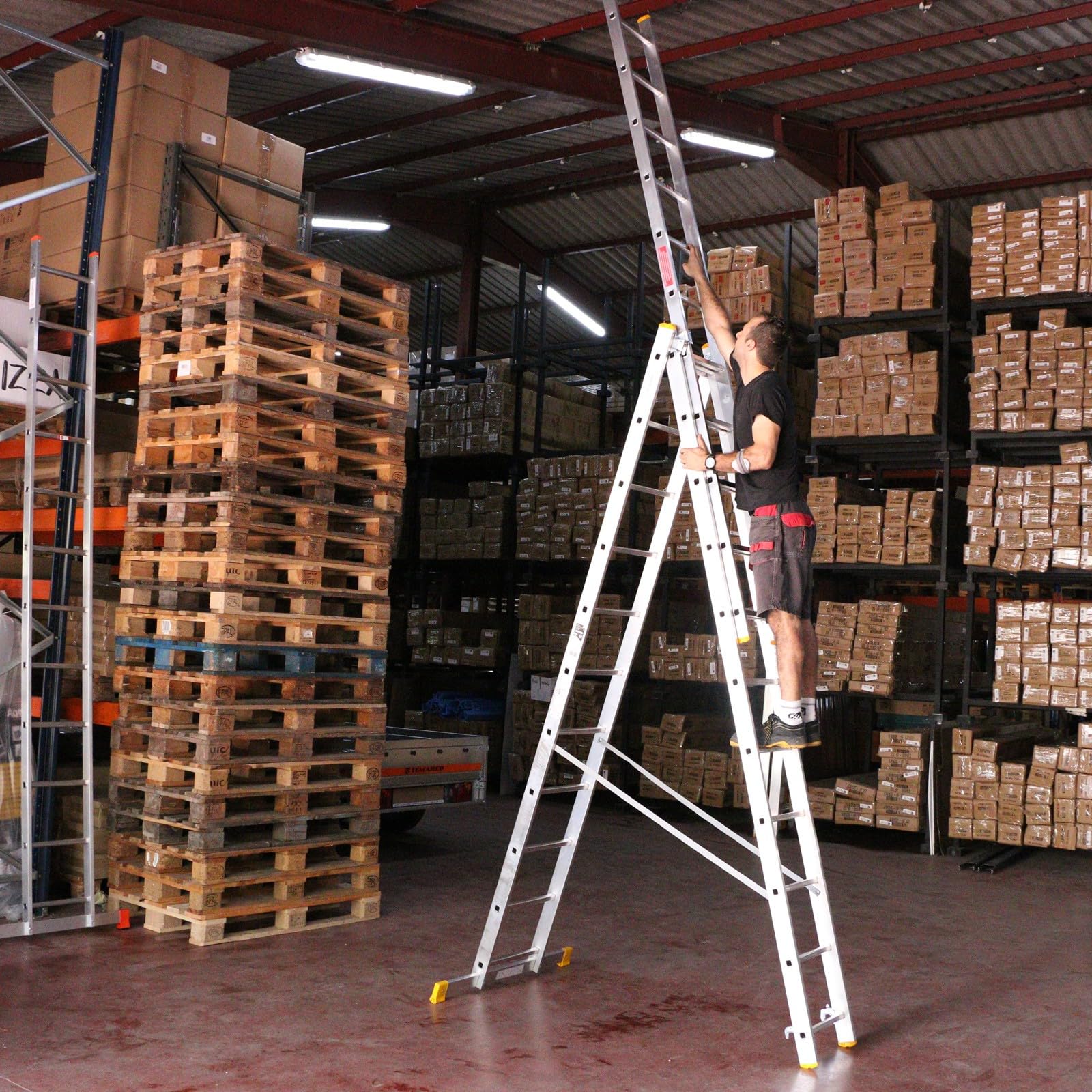 ATRA Escalera Transformable de Aluminio 3 Planos 11 peldaños
