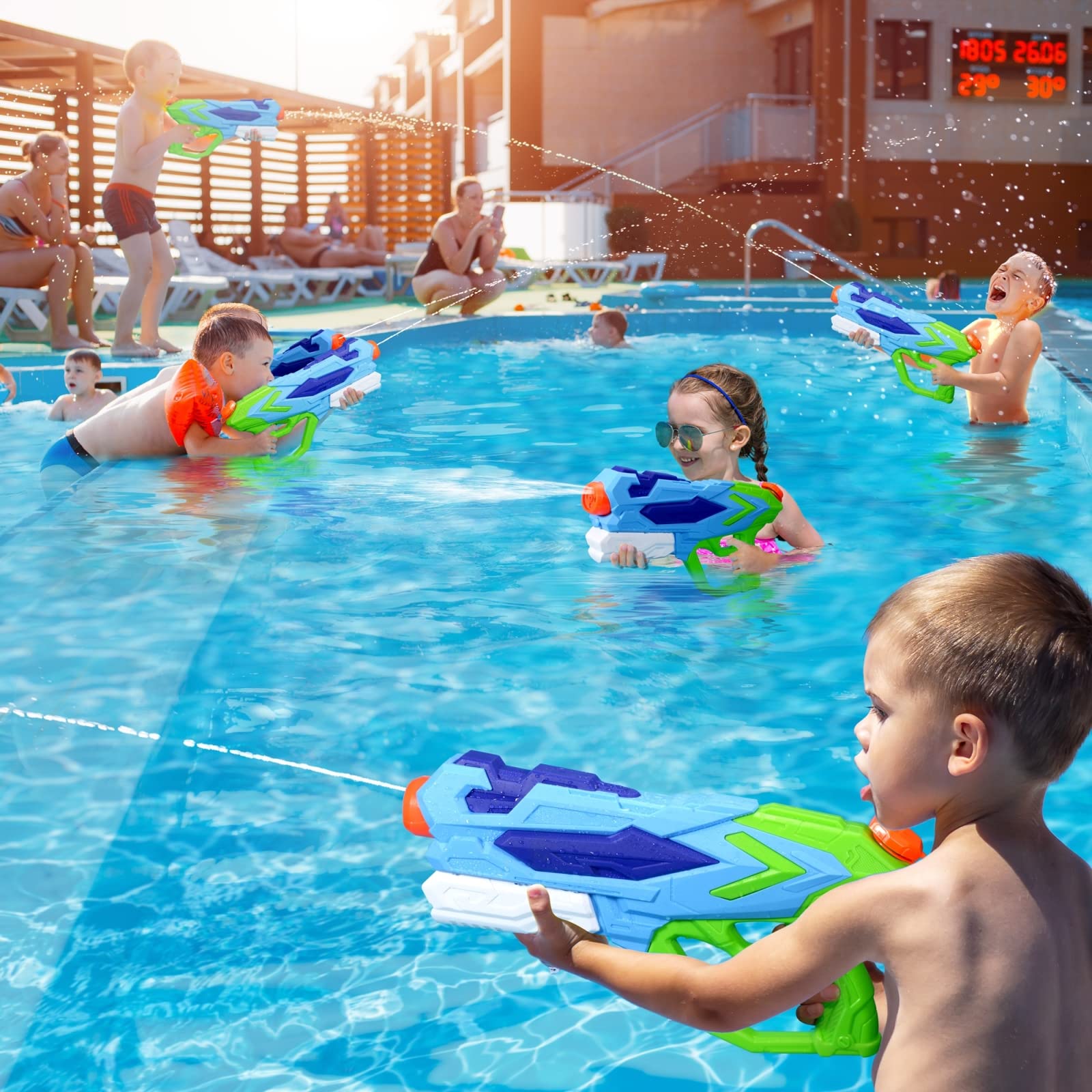 Wasserpistole mit Großer Reichweite für Kinder & Erwachsene, 4 PCS Water Gun 33 ft Super Wasserspielzeug mit 1000ML Tank XXL Pistol Soaker für Draussen Wasser kämpfen Spielzeug Junge Mädchen
