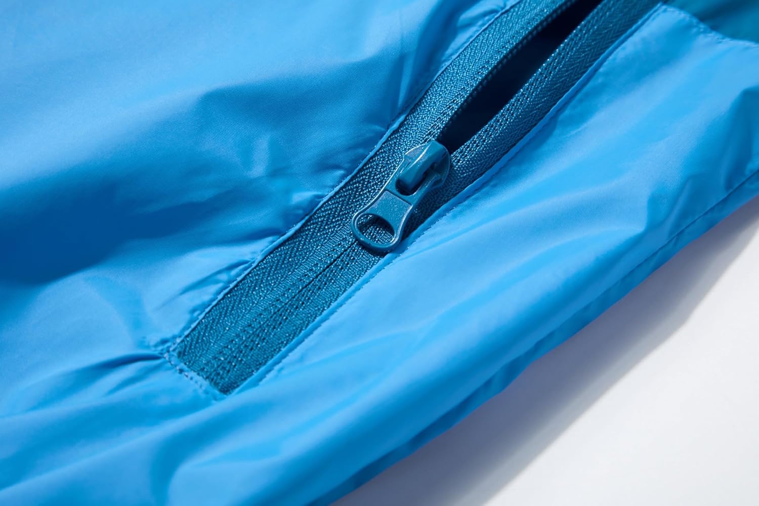 Men's Lightweight Windbreaker Jackets Outdoor Hooded Pocket Raincoat Jacket - Image 5