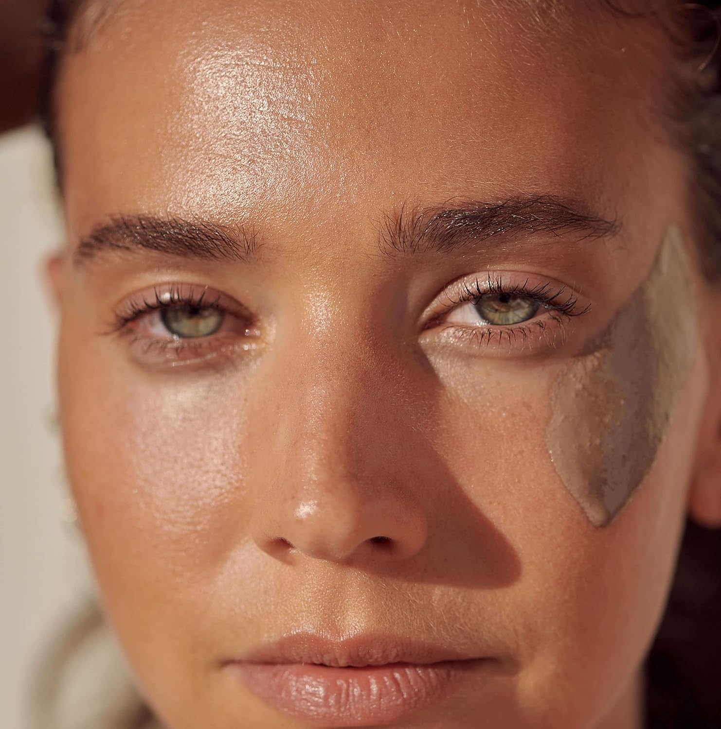 The Golden Secrets Instant Glow Facial Mask