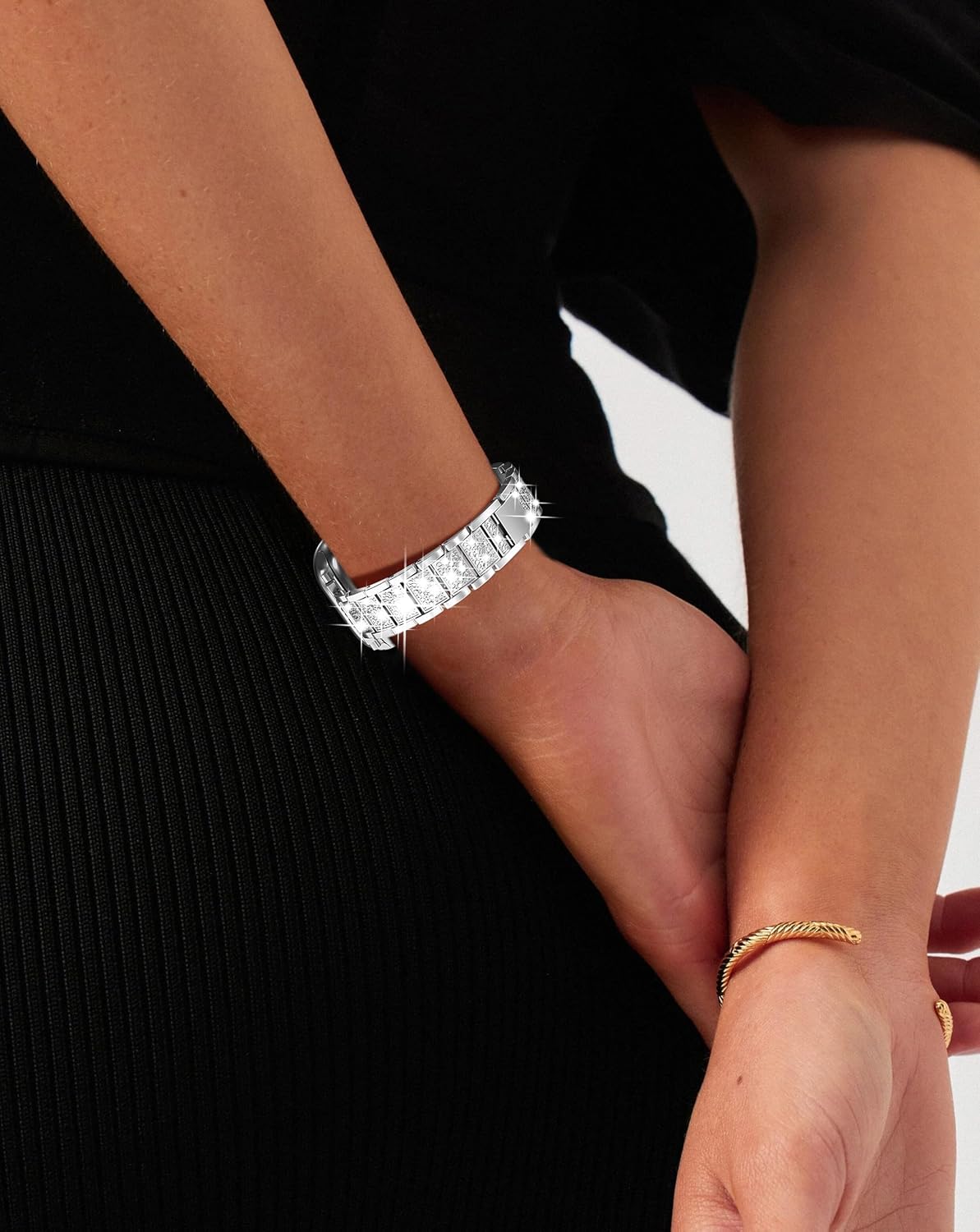 KADES Compatible with Apple Watch Band for Women, Fits for Series 11/10 (46/42mm), Series 9/8/7 (45/41mm), Series 6/5/4/SE (44/40mm), Series 3/2/1 (42/38mm), Shiny Rhinestone Metal Bracelet Strap - Image 8