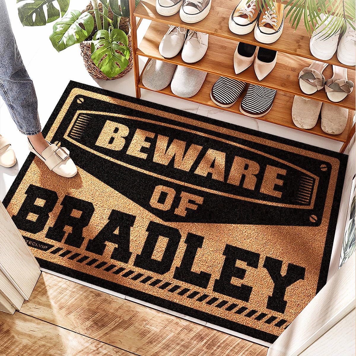 Paillasson d'intérieur 65 x 90 cm Beware Of Bradley pour porte d'entrée