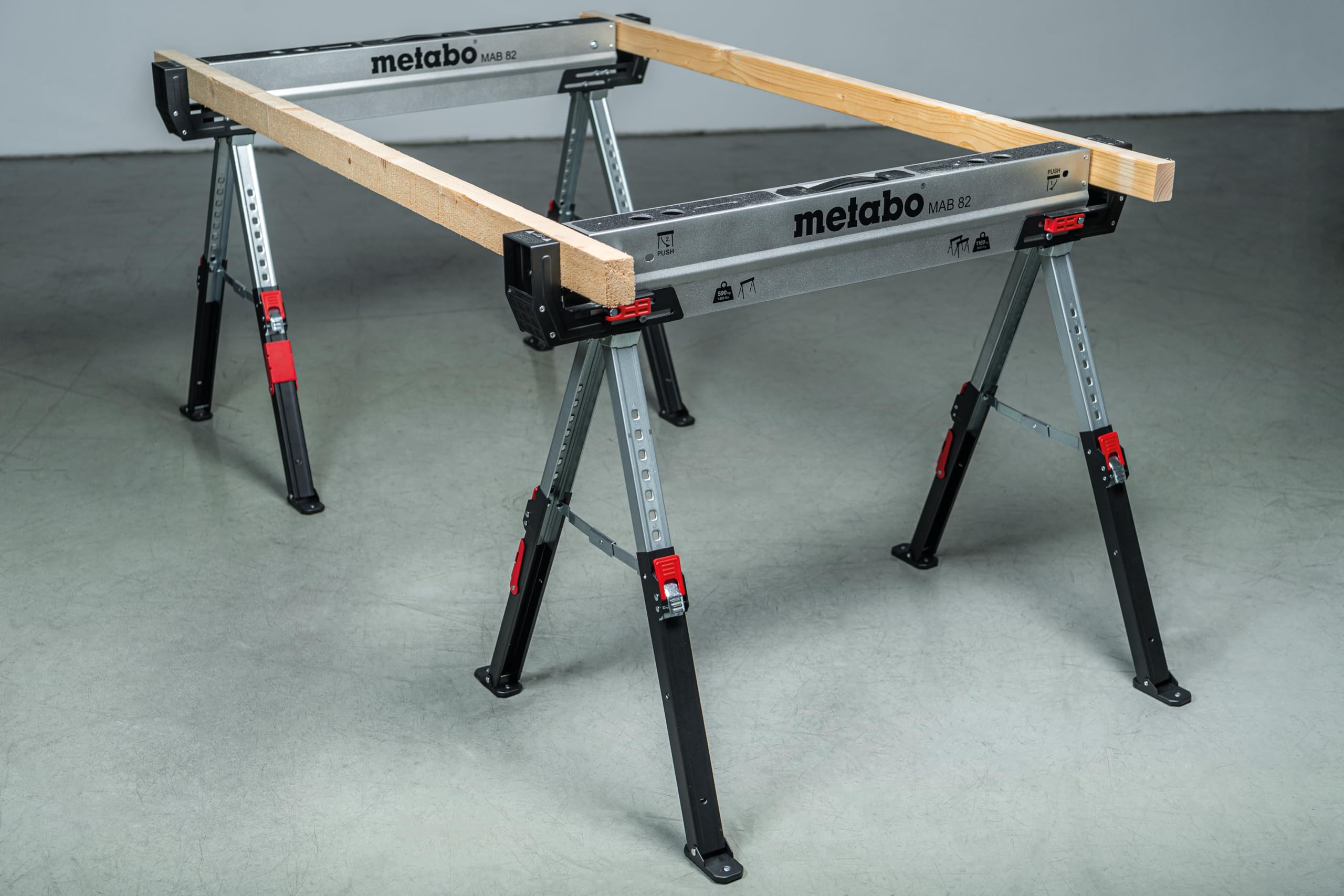 Metabo MAB 82 Cavalletto da lavoro compatto pieghevole con maniglia trasporto gambe regolabili superficie zincata