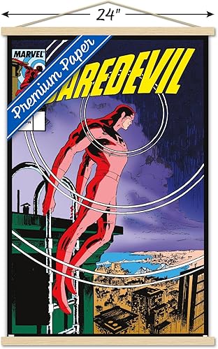 Miniatura 3 de Trends International Marvel Comics Daredevil - Póster de pared #241, 22.37 x 34.00 pulgadas, paquete de impresión premium y colgador de madera de