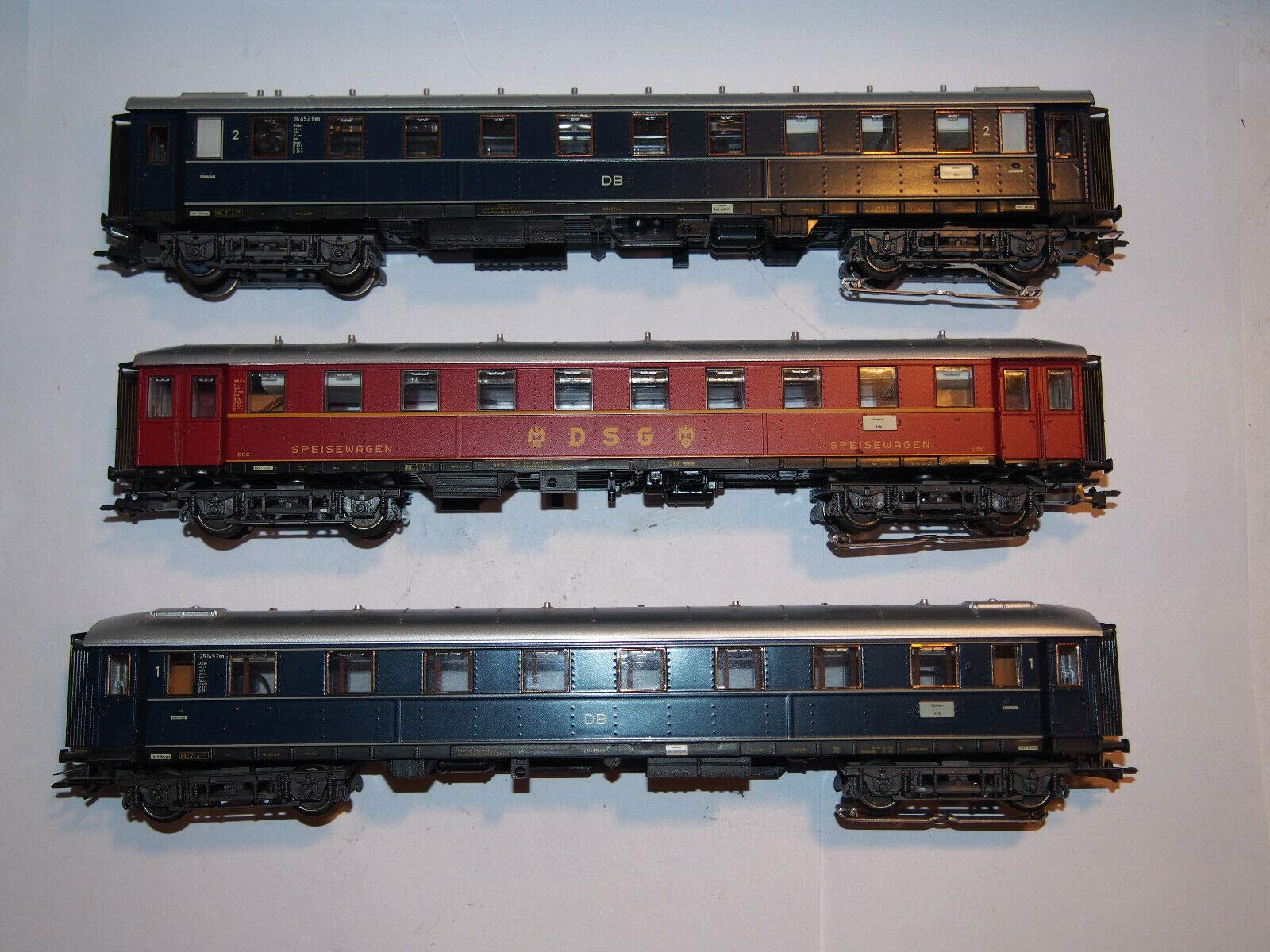 Amazon.com: Marklin HO German Federal Railroad 2 Trains Deluxe