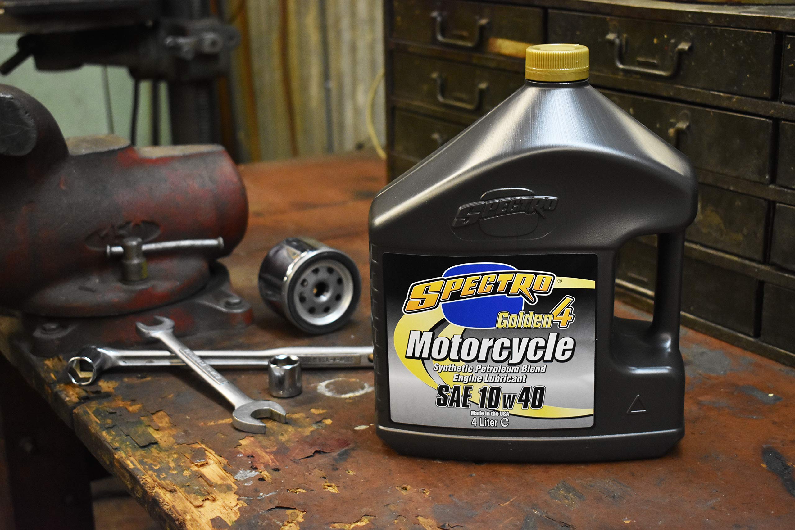 Spectro Golden 4 - Lubricante sintético para motor de motocicleta, mezcla de petróleo 10w40, 4 litros