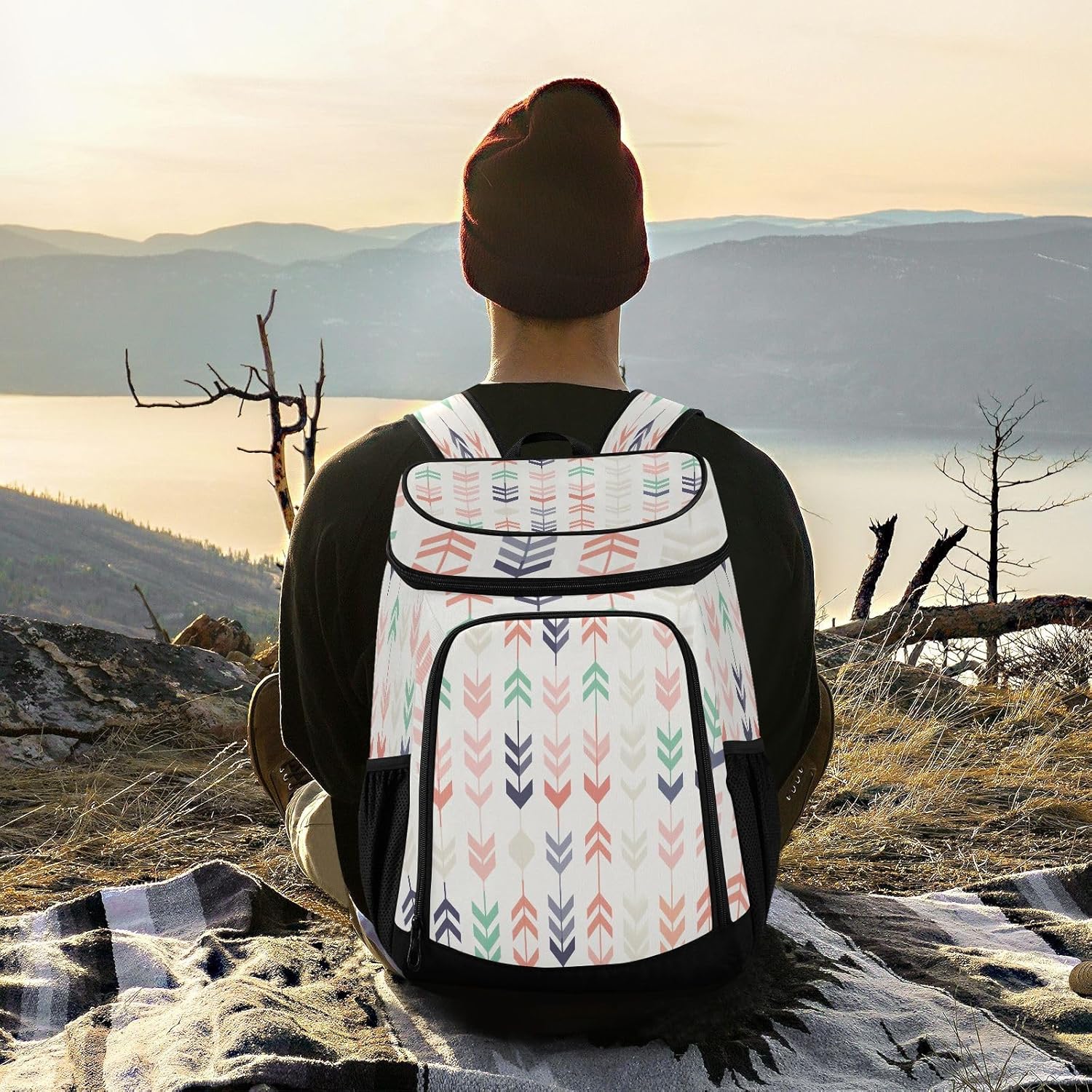 Colorful Arrow Pattern Cooler Backpack 36 Cans Leakproof Waterproof Backpack Cooler Bag Beach Accessories Travel Camping Fishing Backpack for Women Men