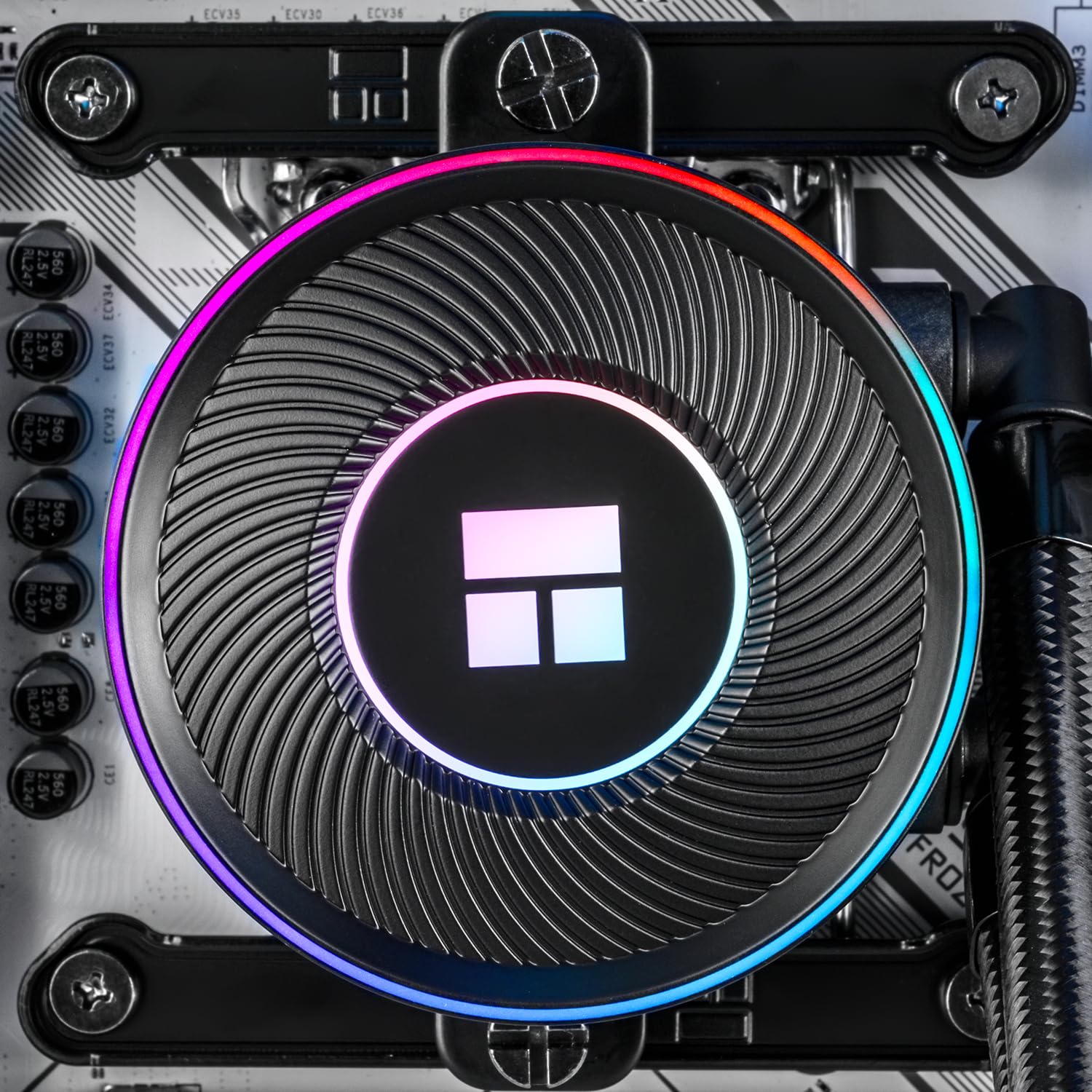 Thermalright Aqua Elite 360 ARGB 後付け液晶付き Amazon.co.jp: Thermalright Aqua Elite 360 V5 ARGB ブラック AIO CPU
