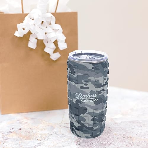 Miniatura 4 de Pavilion - Badass Grandma - Vaso aislado al vacío de acero inoxidable de 20 onzas con tapa MagSlider y funda de silicona, regalos del día de la