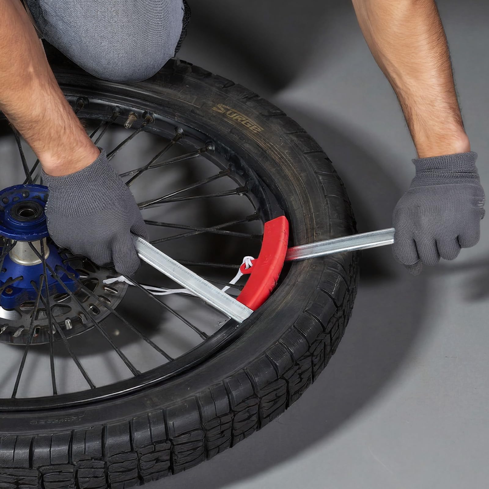 VEVOR Outils de Changement de Pneus pour Motos Tout-Terrain, Démonte Pneu Manuel avec Adaptateurs d'Axe 15-25 mm, 2 Leviers à Pneumatique et Clés, Compatible avec Roues 406-533 mm Motocross Enduro