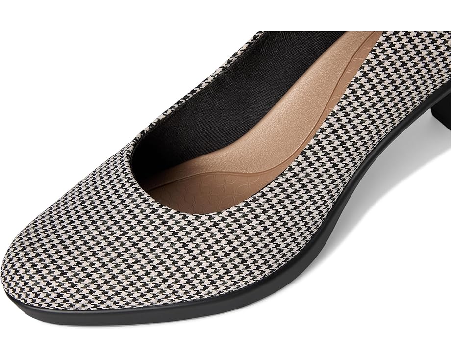 LifeStride Elevate Pump Shoes - Right View