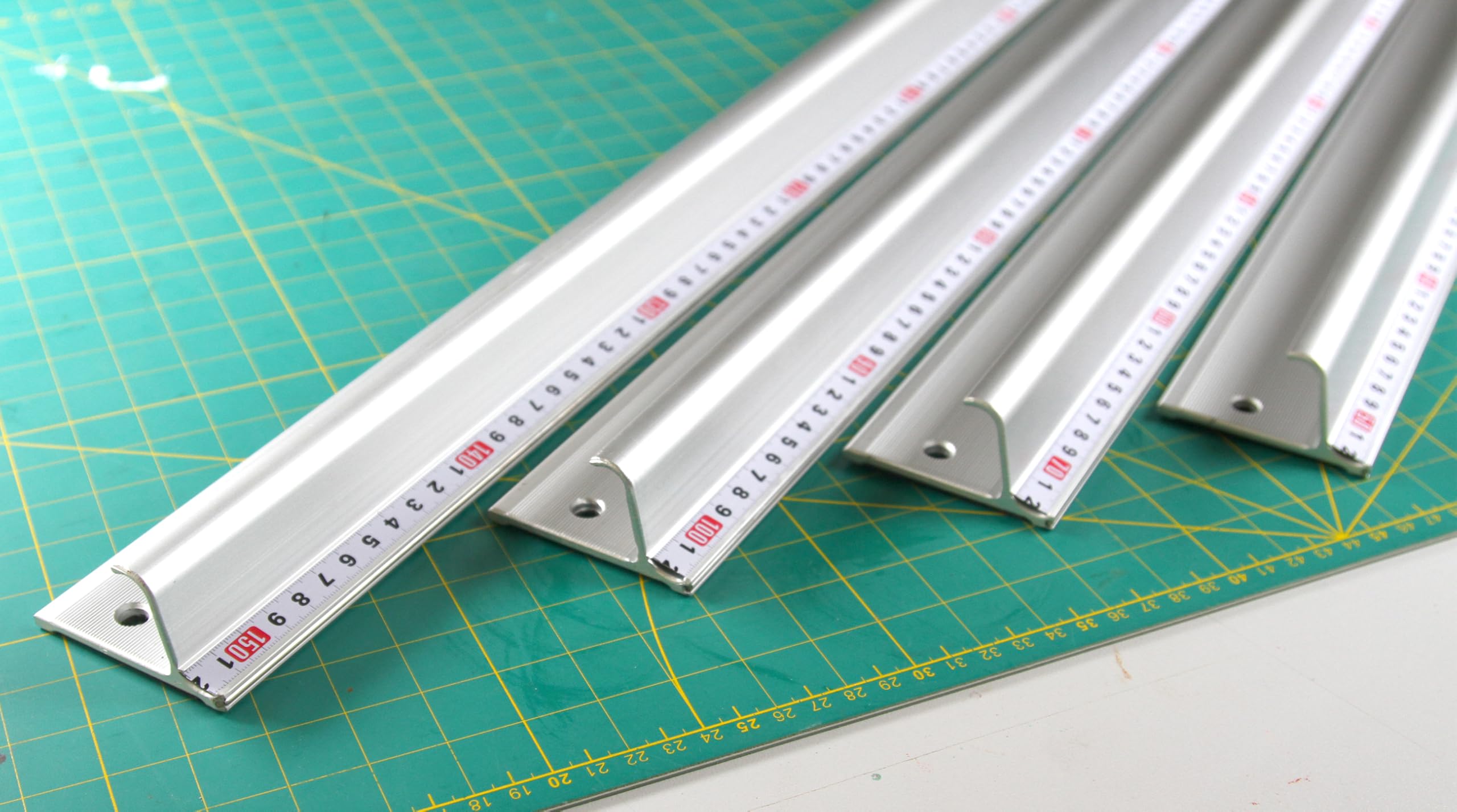 Righello da taglio professionale Zero 100 cm/1000 mm, in alluminio, scala da 0 cm, antiscivolo, bordo in acciaio, impugnatura, ufficio, officina e modellismo