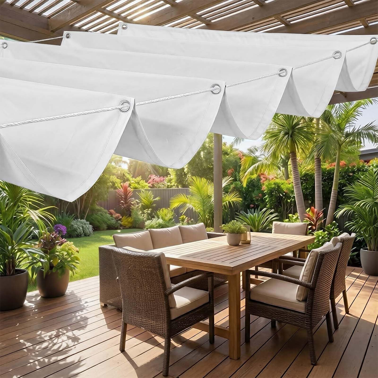 Voile d'ombrage étanche pour protéger la terrasse de la pluie et des UV