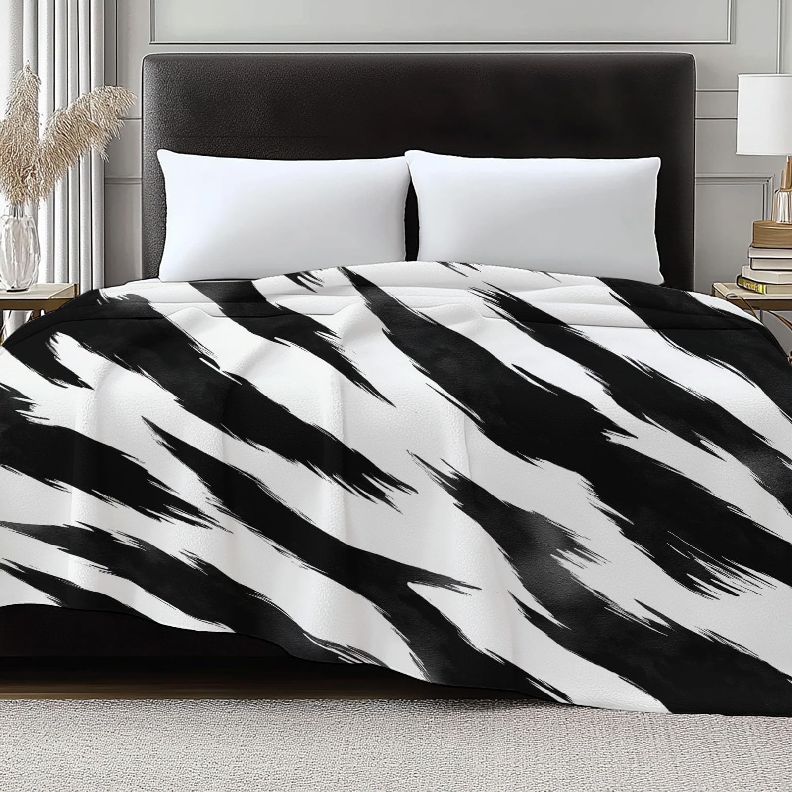 Minimalistyczny styl flanelowy koc z nadrukiem 180 x 200 cm, ciepły i miękki czarno-biały tygrys paski ręcznie malowany koc dekoracyjny na zimę łóżko sofa i salon