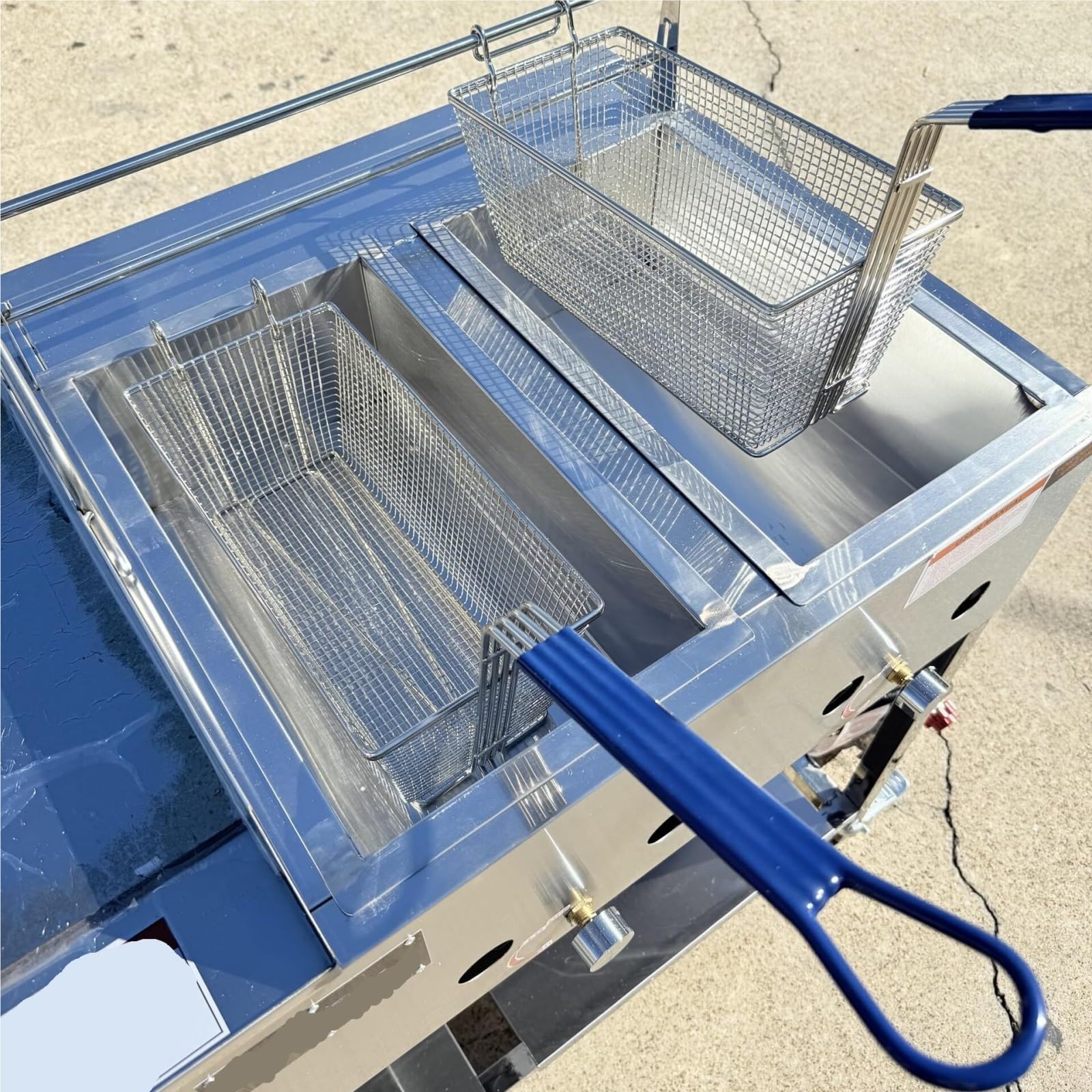 Cestello per friggere Patatine Fritte, Confezione da 2 Pezzi, Resistente, di qualità Commerciale, Professionale, per friggere e Cucinare.
