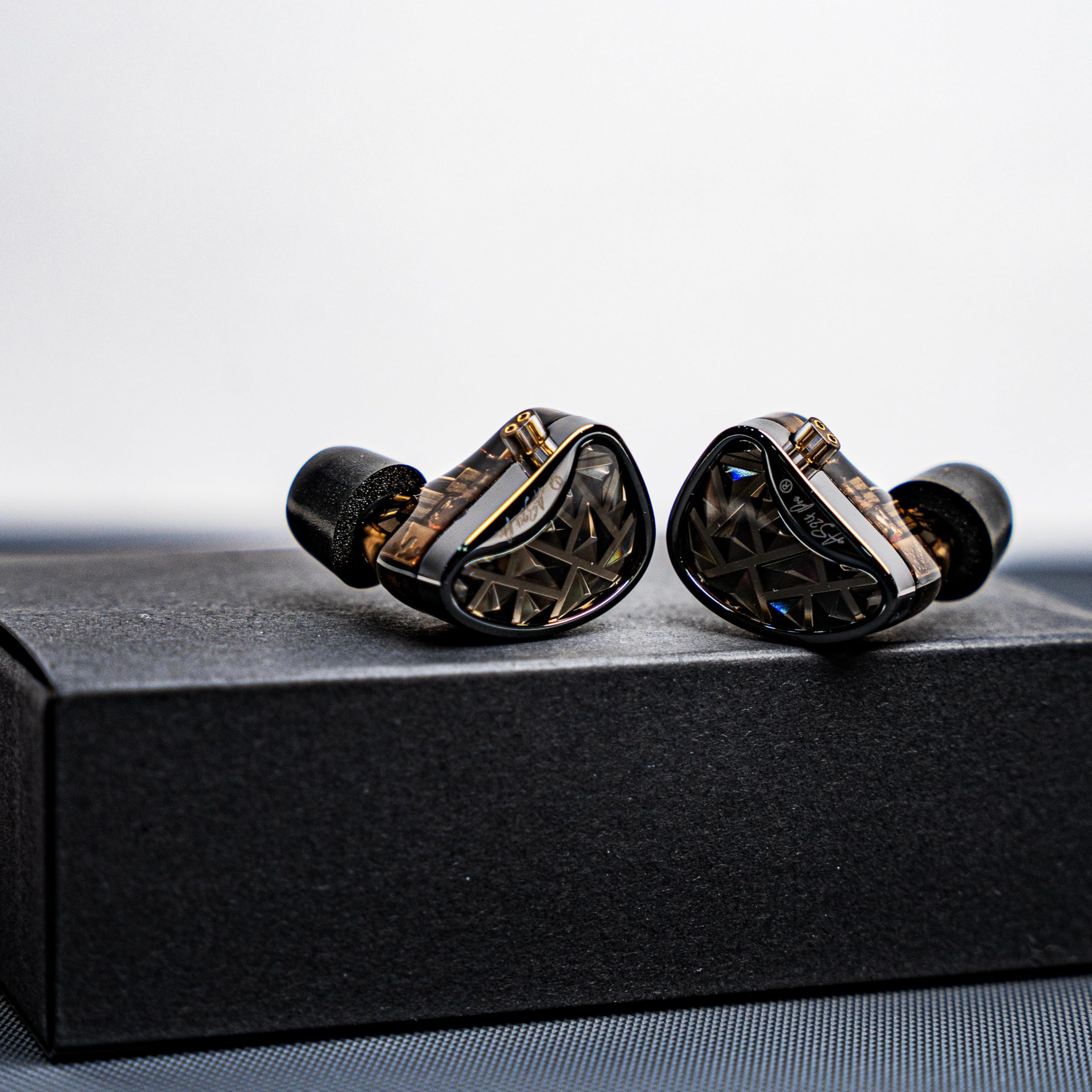 Linsoul KZ AS24 Pro 12BA Controladores IEM, sintonizable HiFi IEM, Auriculares con Cable Desmontable de 0,78 mm empotrada 2pin Cable Plateado para el músico audiófilo (Sin micrófono)
