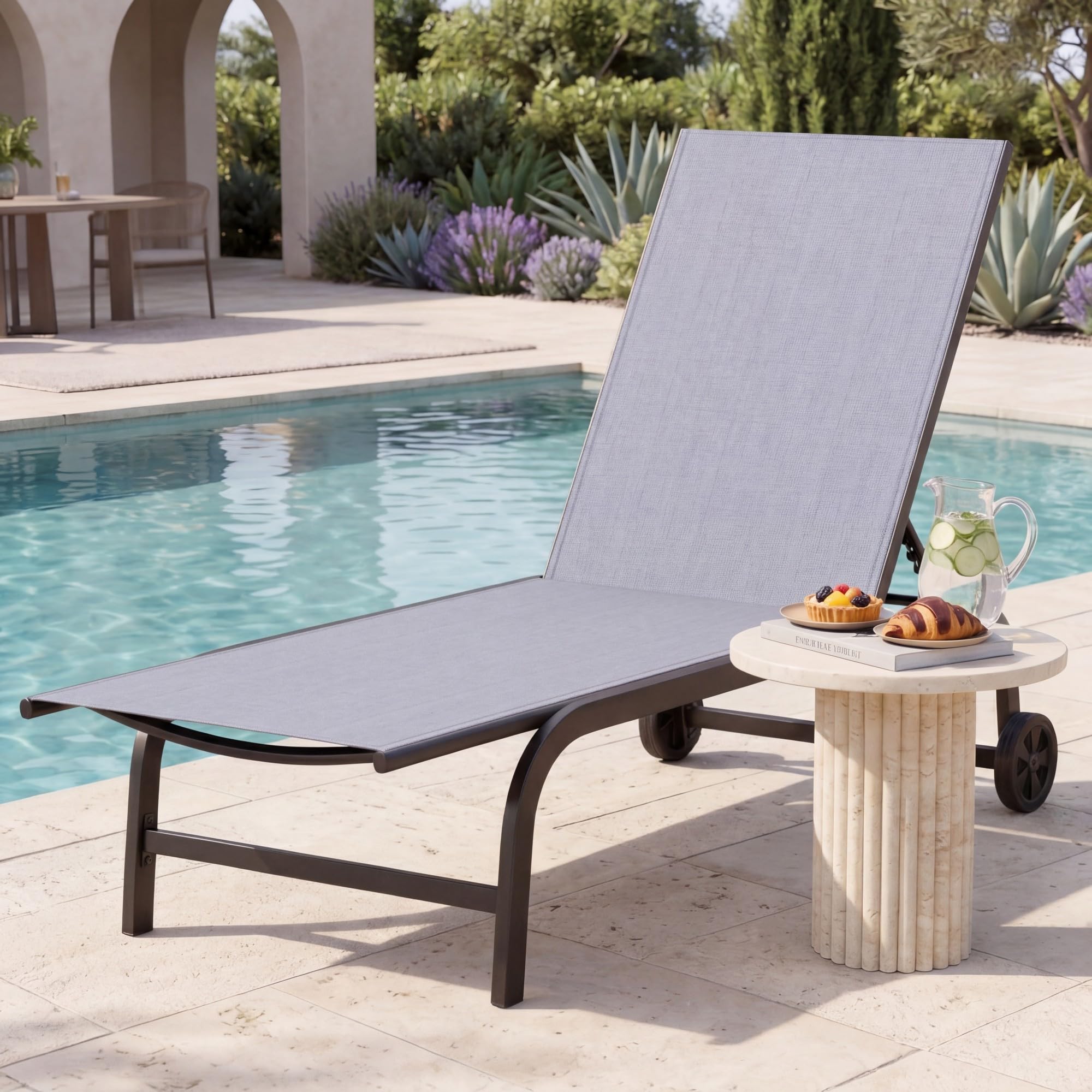KOMFOTTEU Lettino Prendisole con Ruote, Schienale Regolabile a 6 Posizioni | Sedia a Sdraio in Tessuto Textilene, Carico 150 kg, da Esterno per Giardino, Balcone, Terrazza, Picine