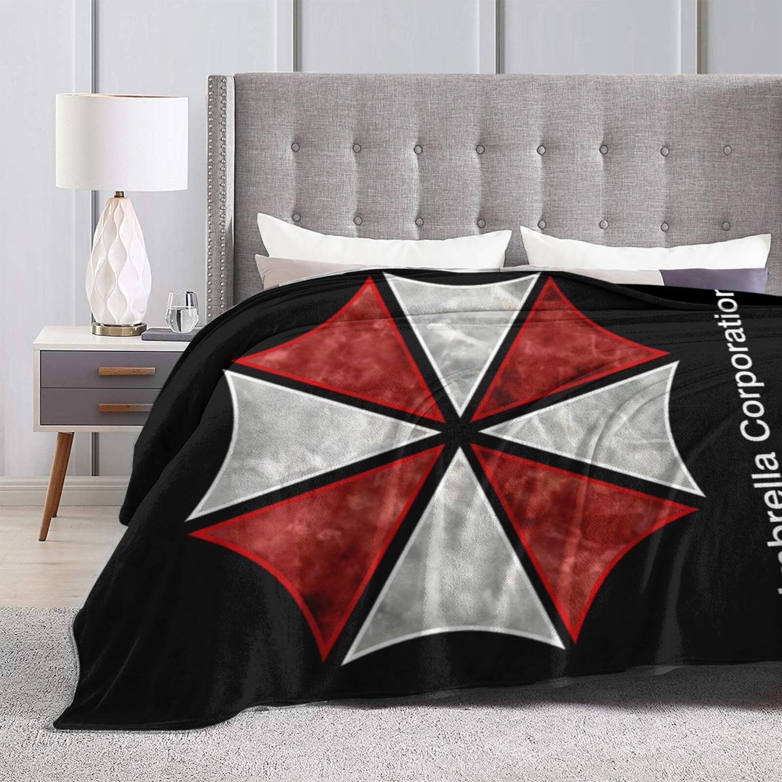 Amazon｜バイオハザード Biohazard Umbrella 毛布 ブランケット