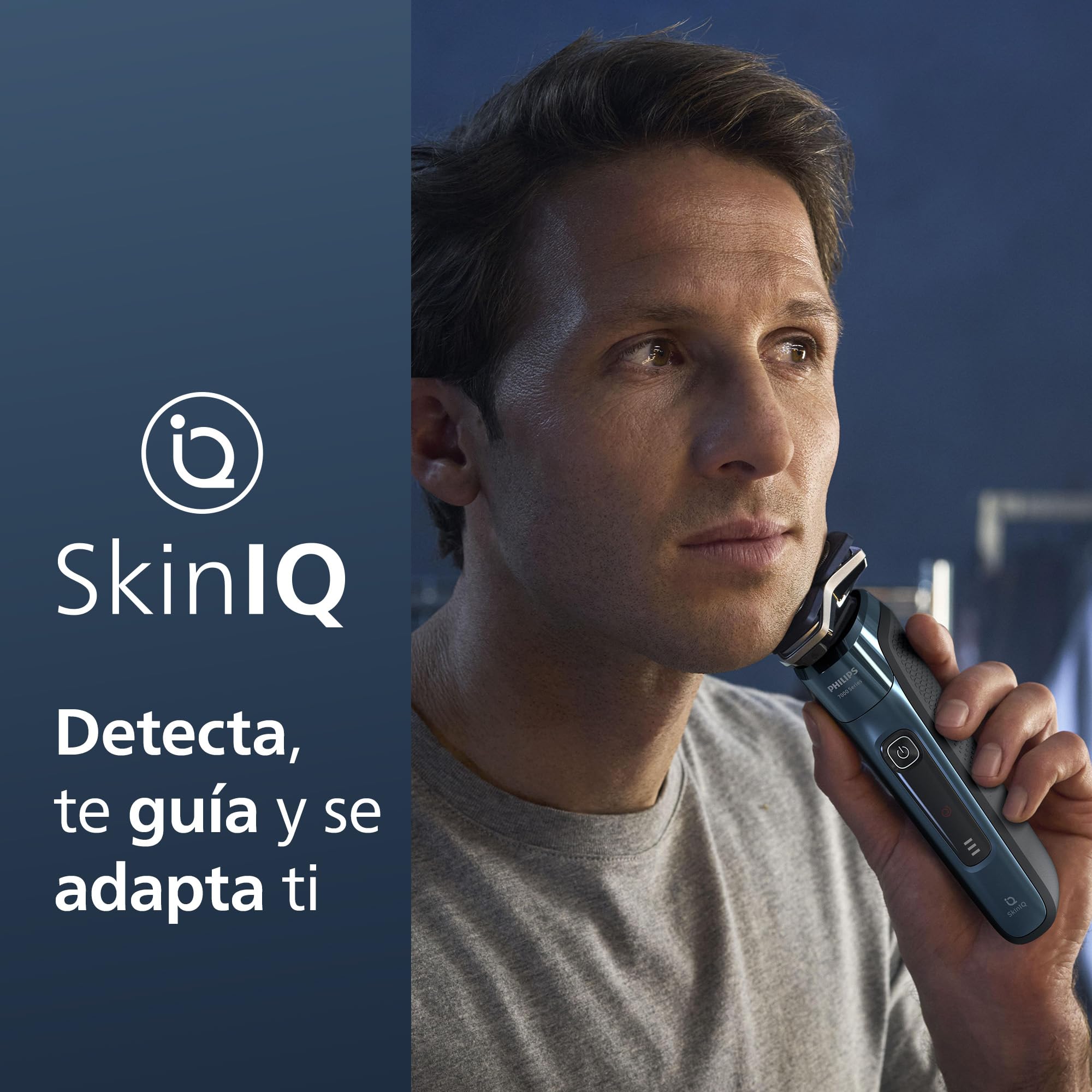 Philips Serie 7000 Afeitadora Eléctrica Hombre, Máquina de Afeitar Barba con Barbero, 45 cuchillas, Para piel sensible, 60min de uso, En Seco y Húmedo, Recargable, Centro de Limpieza, S7882/54, Azul