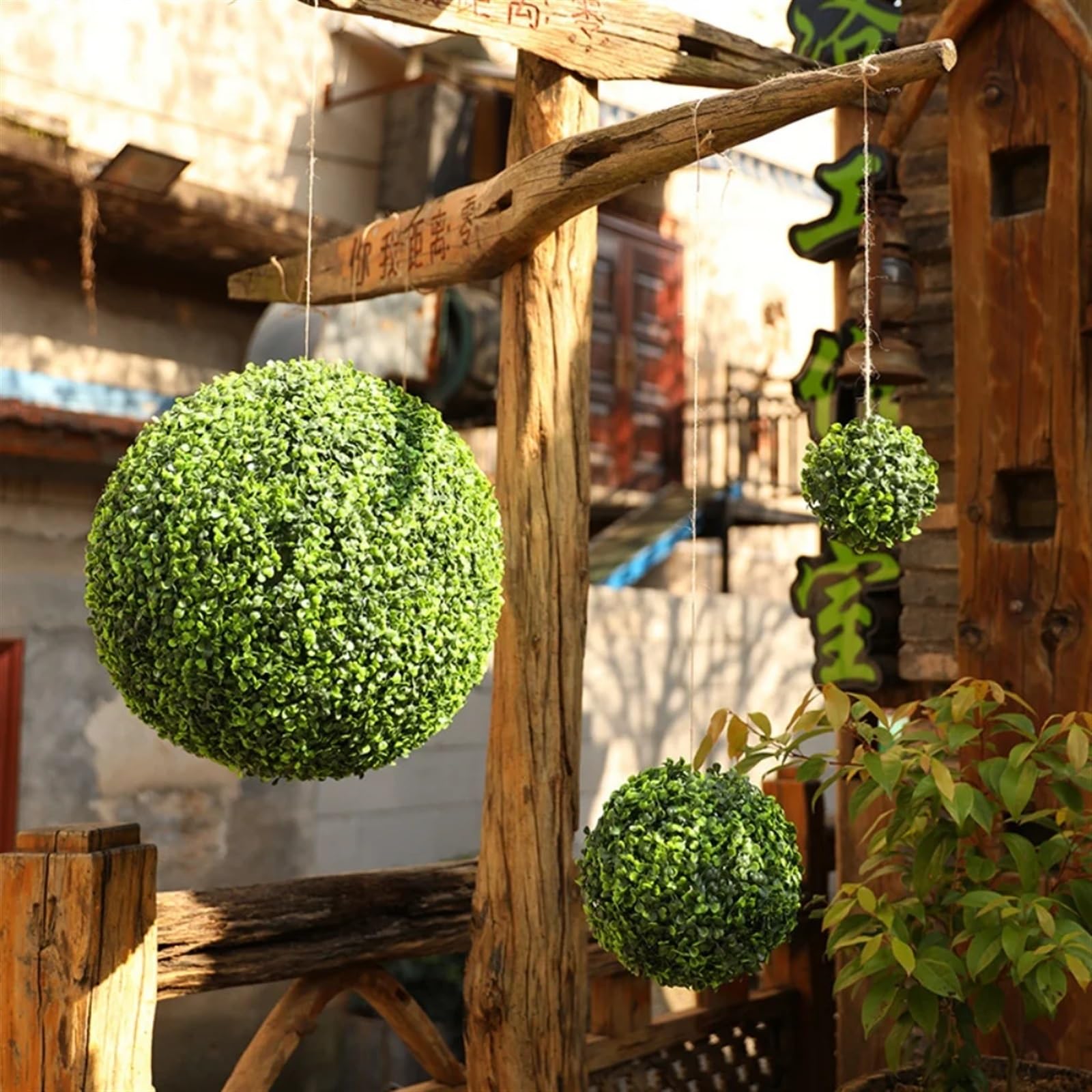 Buis Artificiel Exterieur Boule de topiaire Artificielle, Boule de Gazon Artificiel, Fausses Boules décoratives for Jardin, Balcon, extérieur, Mariage, décoration(Diameter-18CM)